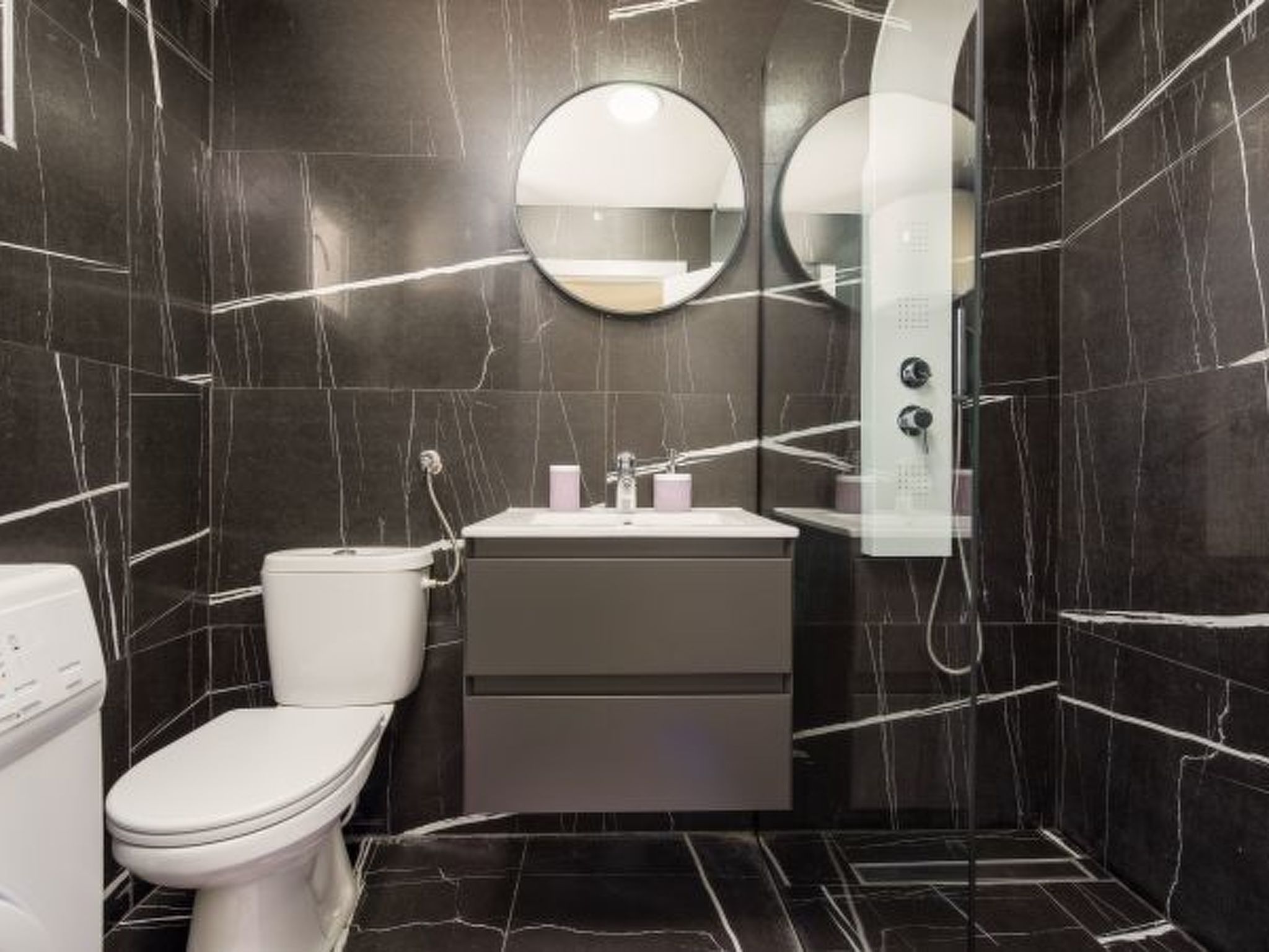 Unique Villa V with pool - Image-tags.info