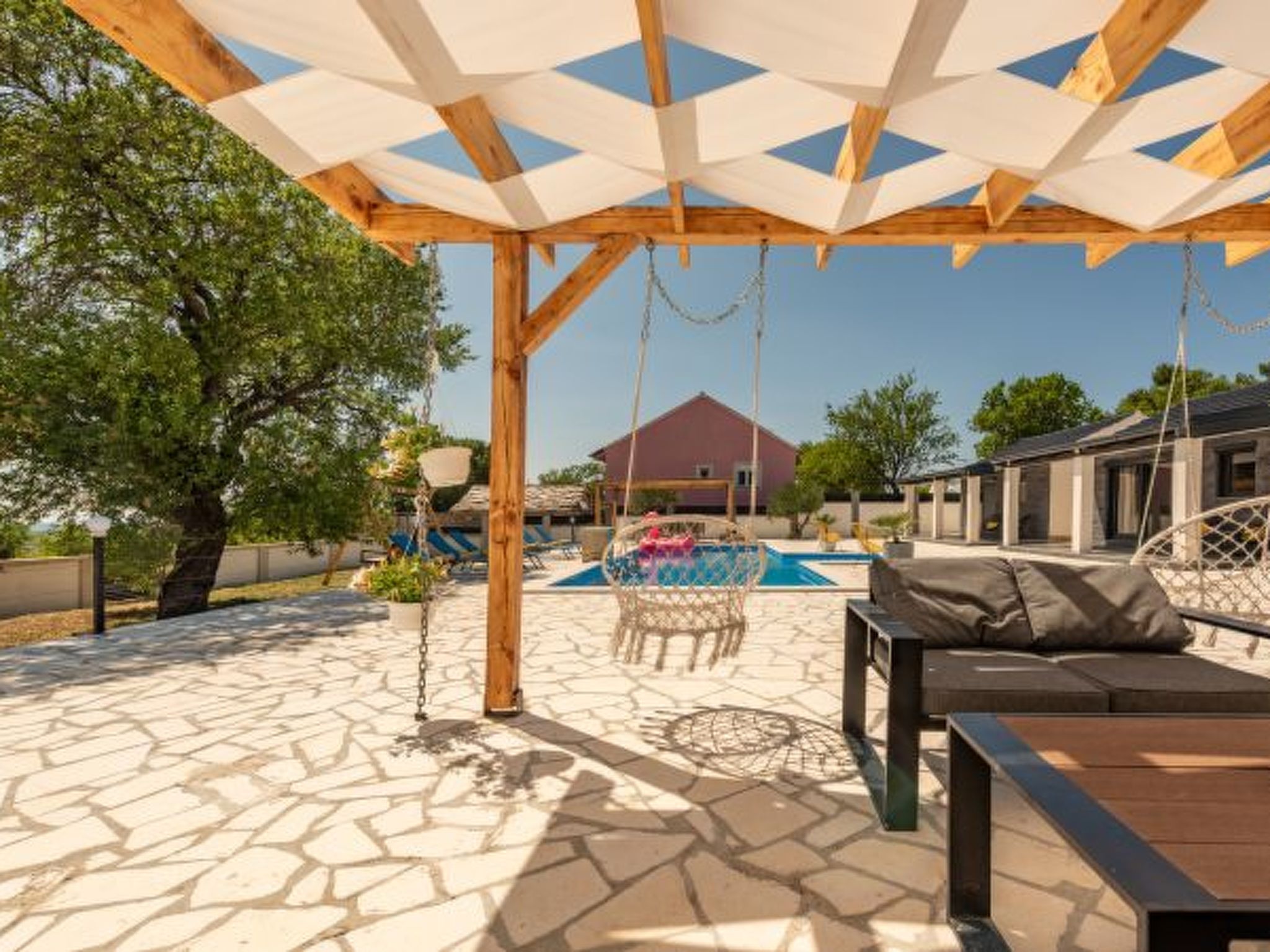 Unique Villa V with pool - Image-tags.info