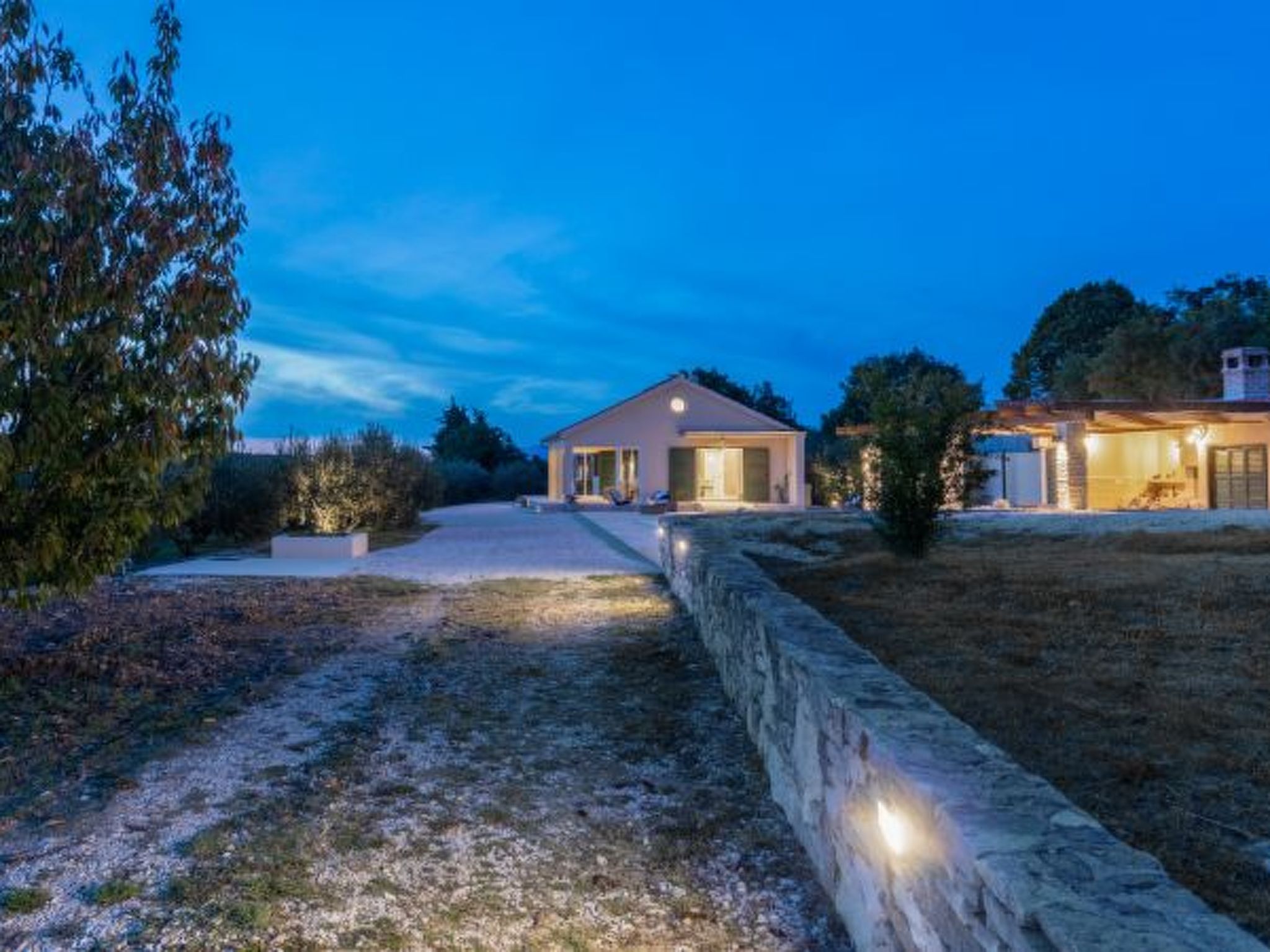 Villa Oliveto with pool - Image-tags.info