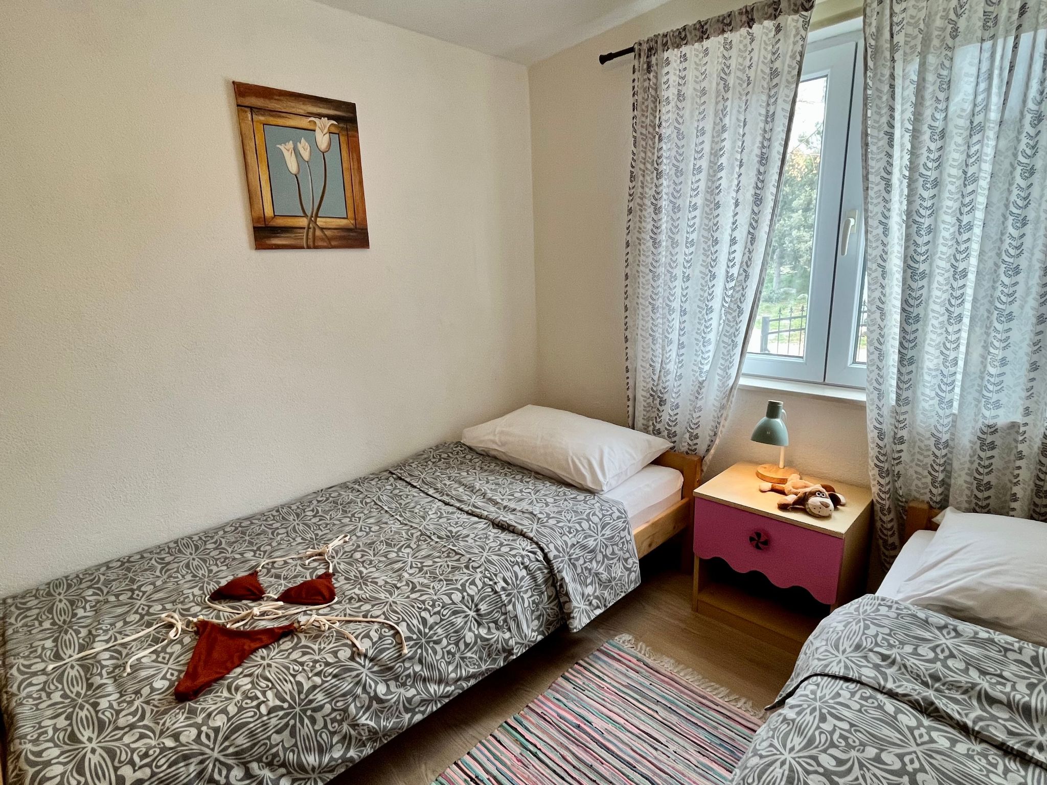 Stela in Karin Gornji-Inside