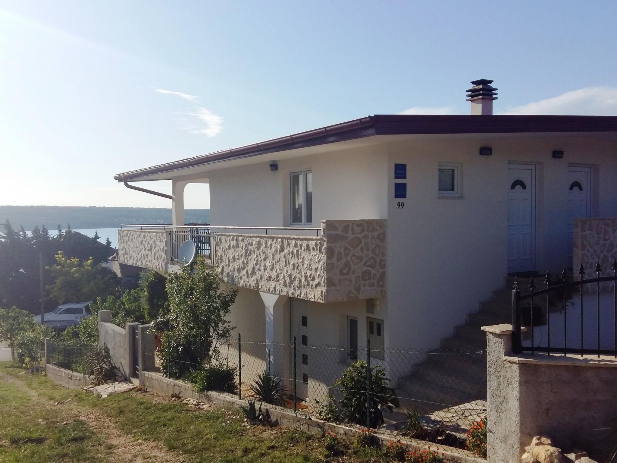 Stela in Karin Gornji-Inside