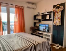 3-persoons appartement in het centrum van Karin aan zee - thumbnail 4