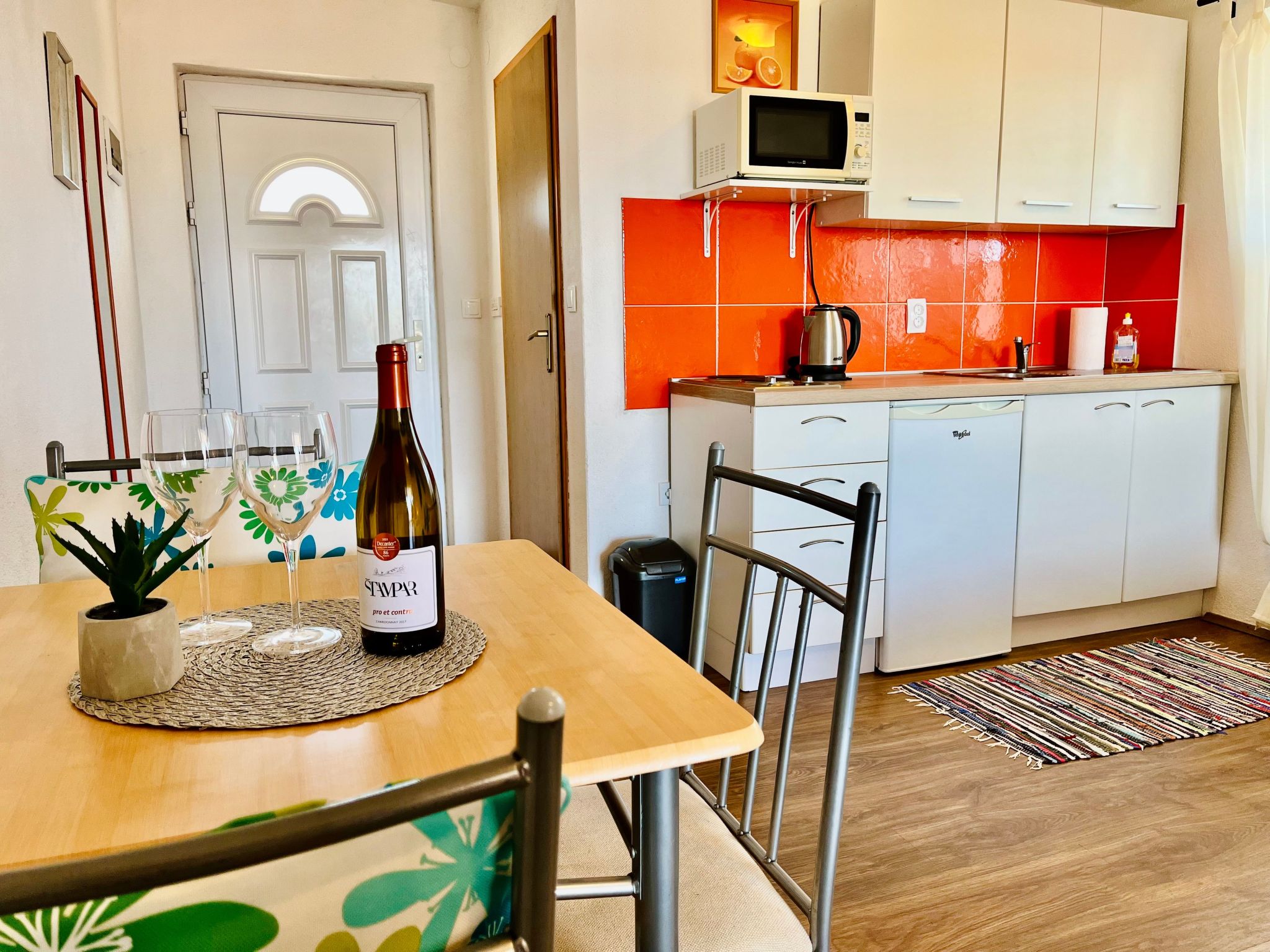 Neu erbautes Apartment mit großem Balkon-Inside