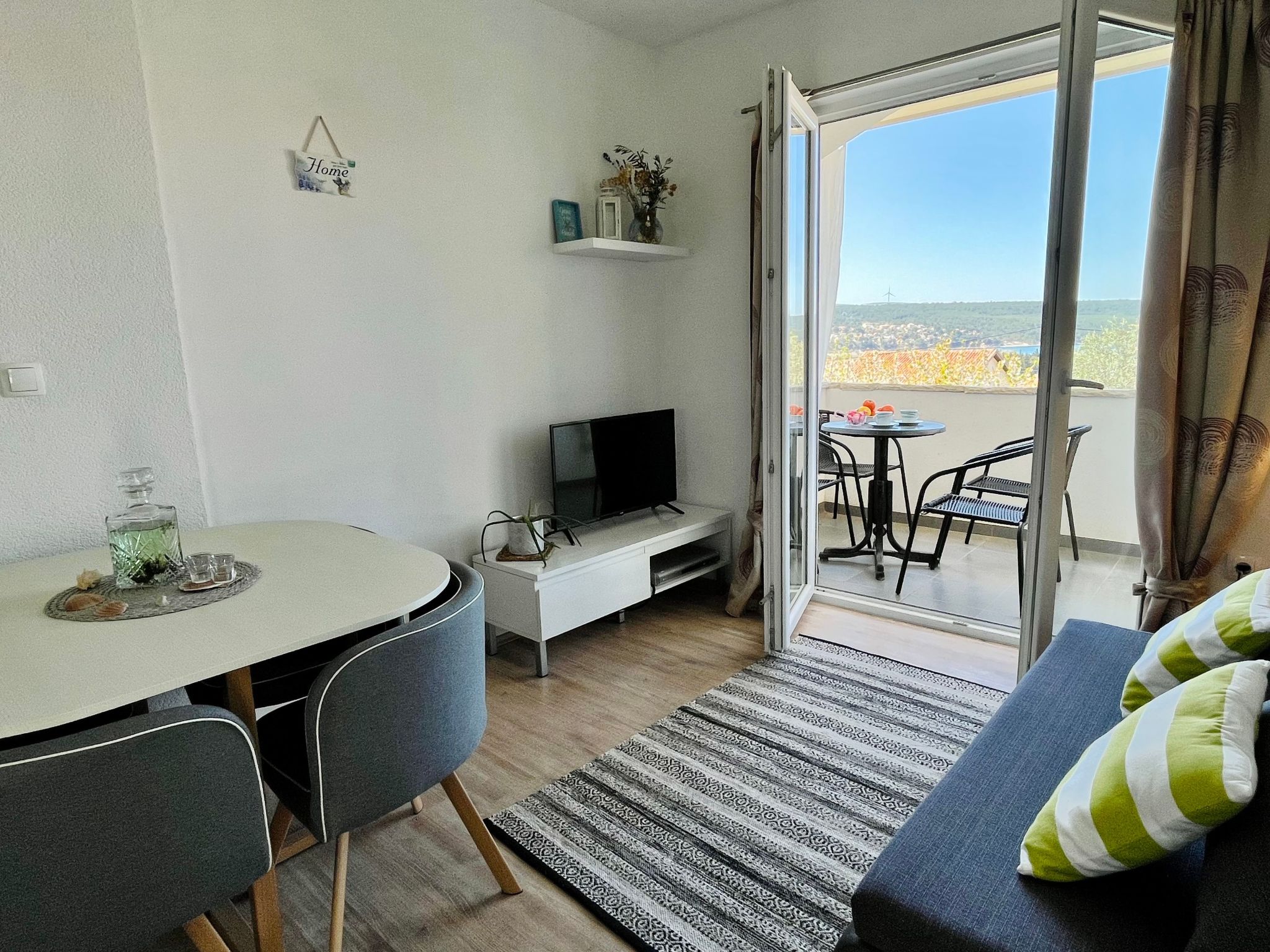 Neugebaute Wohnung im Erdgeschoss-Inside