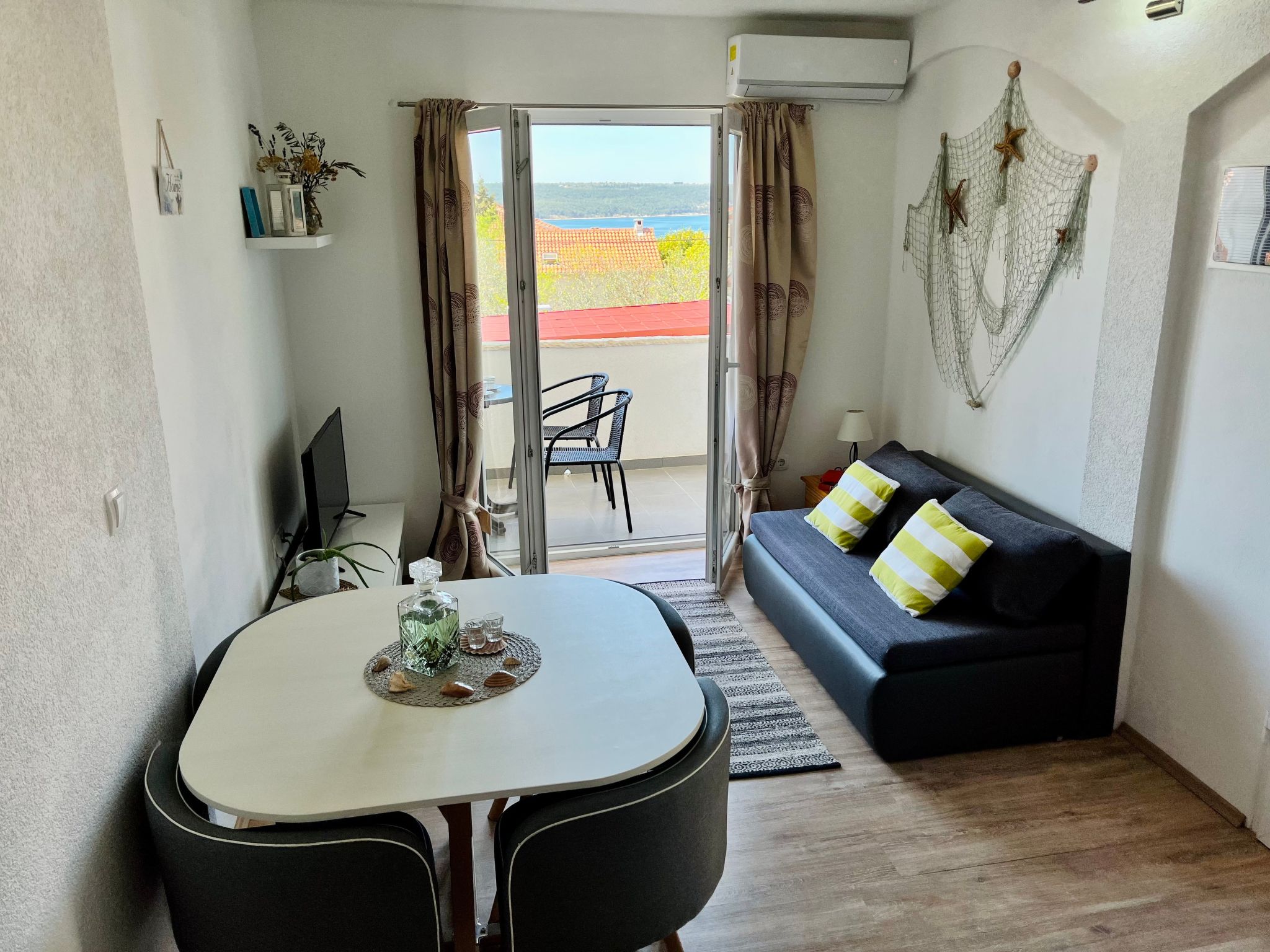 Neugebaute Wohnung im Erdgeschoss-Inside