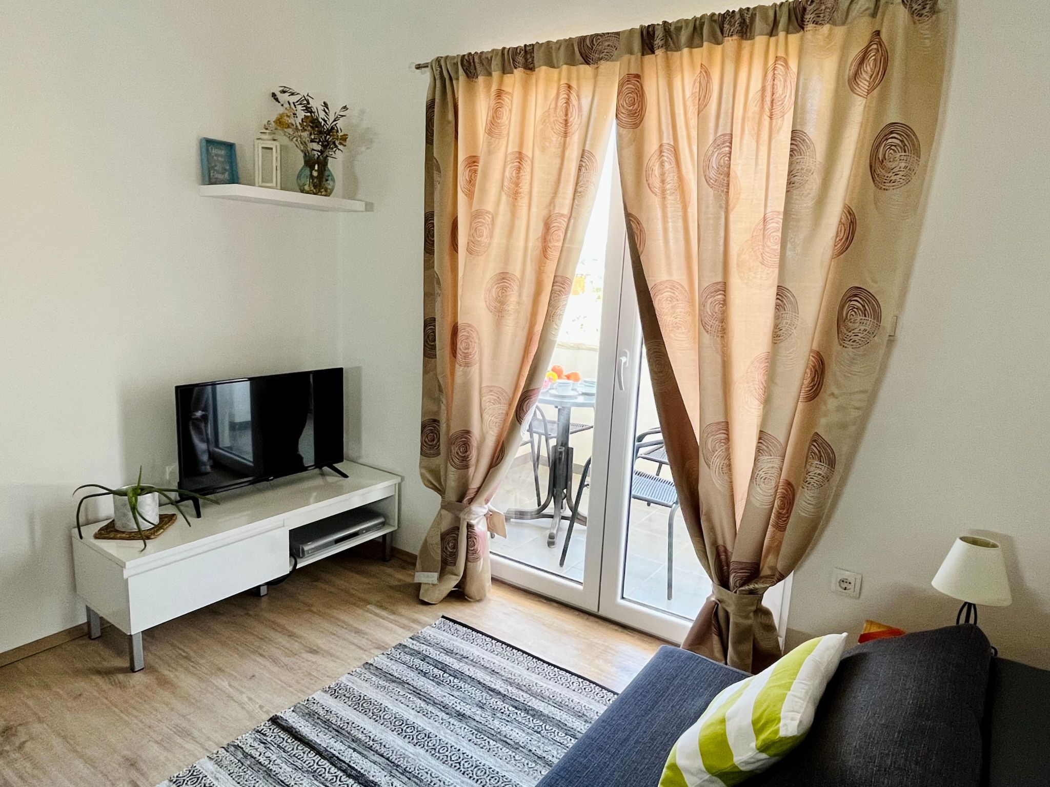 Neugebaute Wohnung im Erdgeschoss-Inside