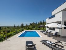 Villa Bura met privézwembad en panoramisch uitzicht in Budak, Kroatië - thumbnail 5