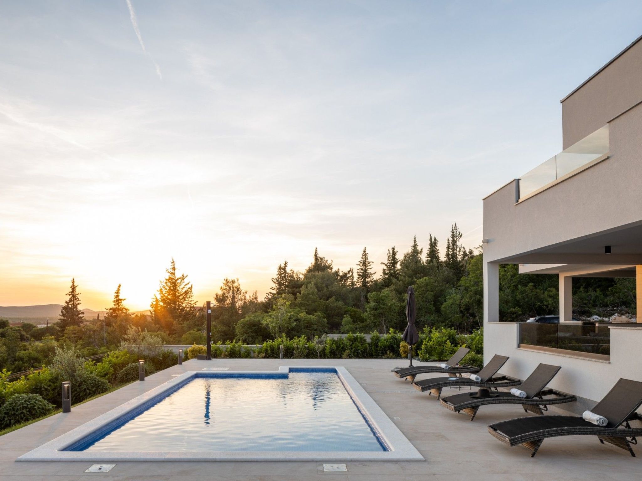 Villa Bura mit Pool und tollem Ausblick-Binnen