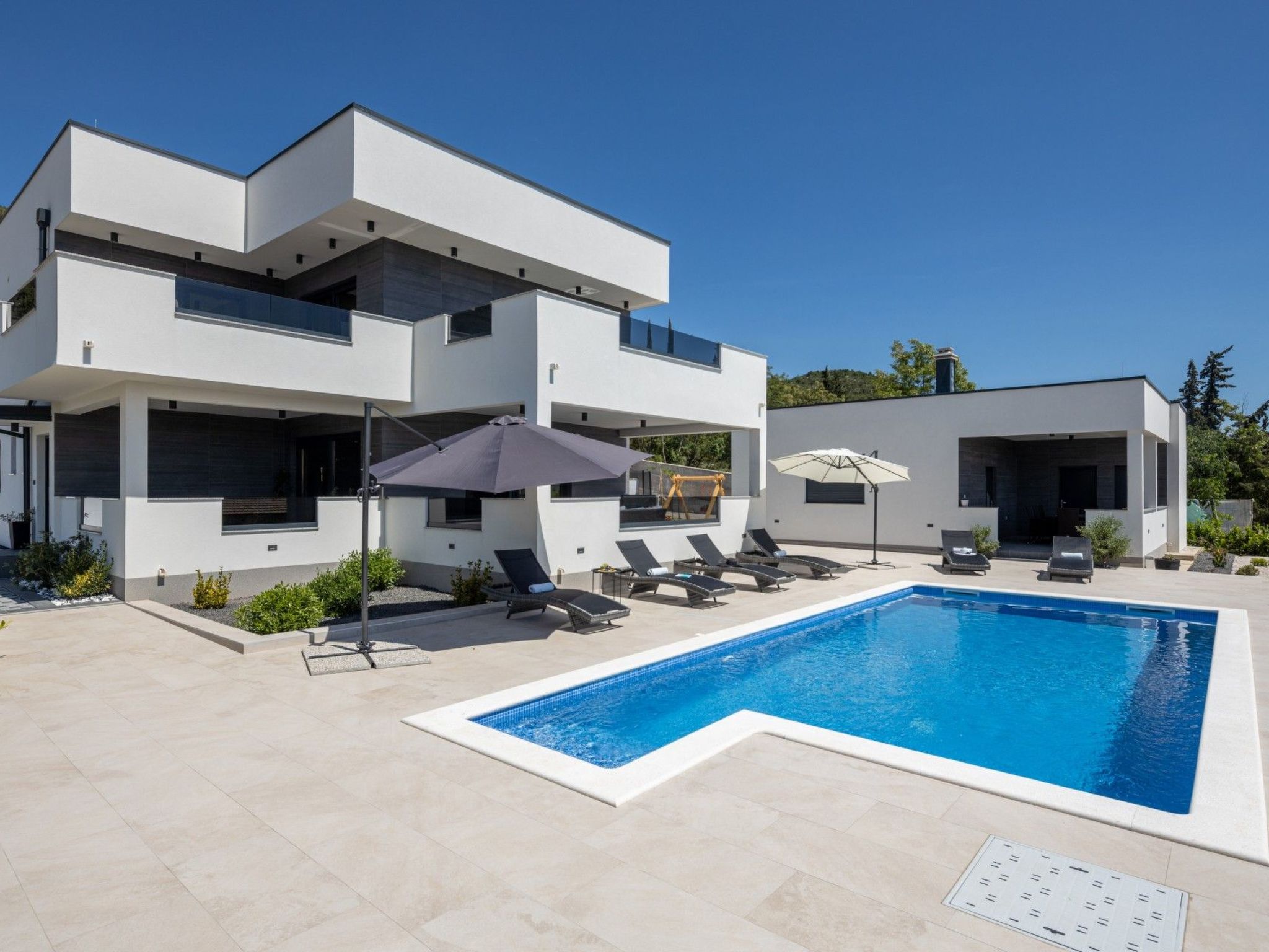 Villa Bura mit Pool und tollem Ausblick-Binnen