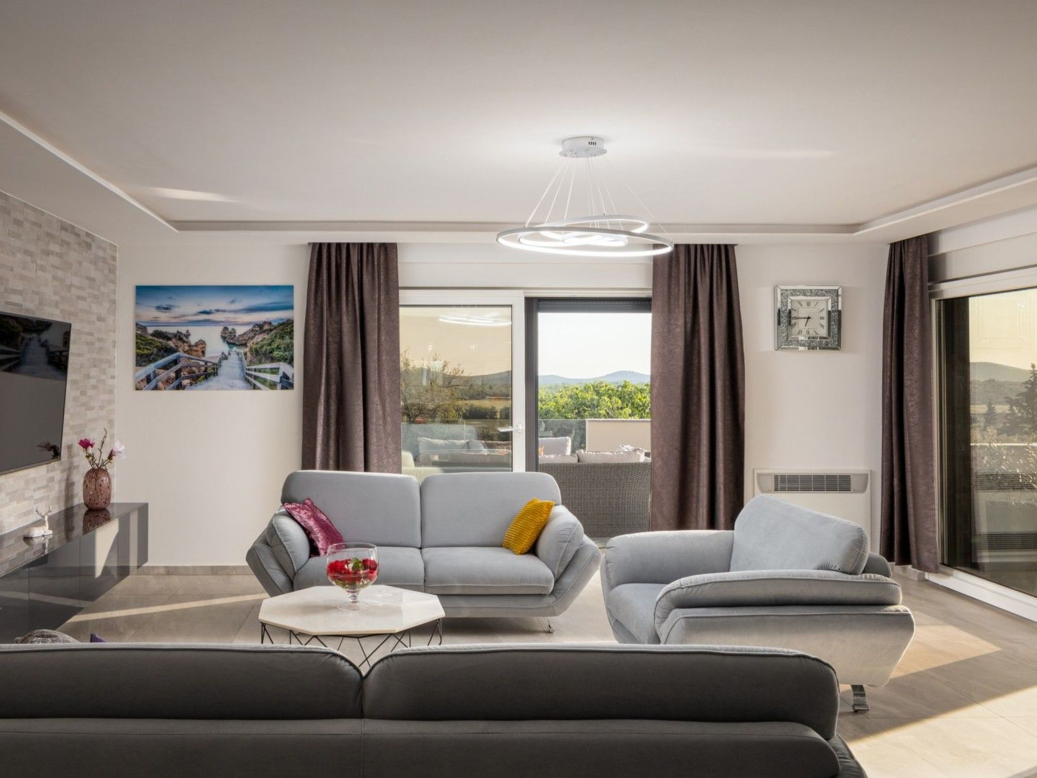 Villa Bura mit Pool und tollem Ausblick-Binnen