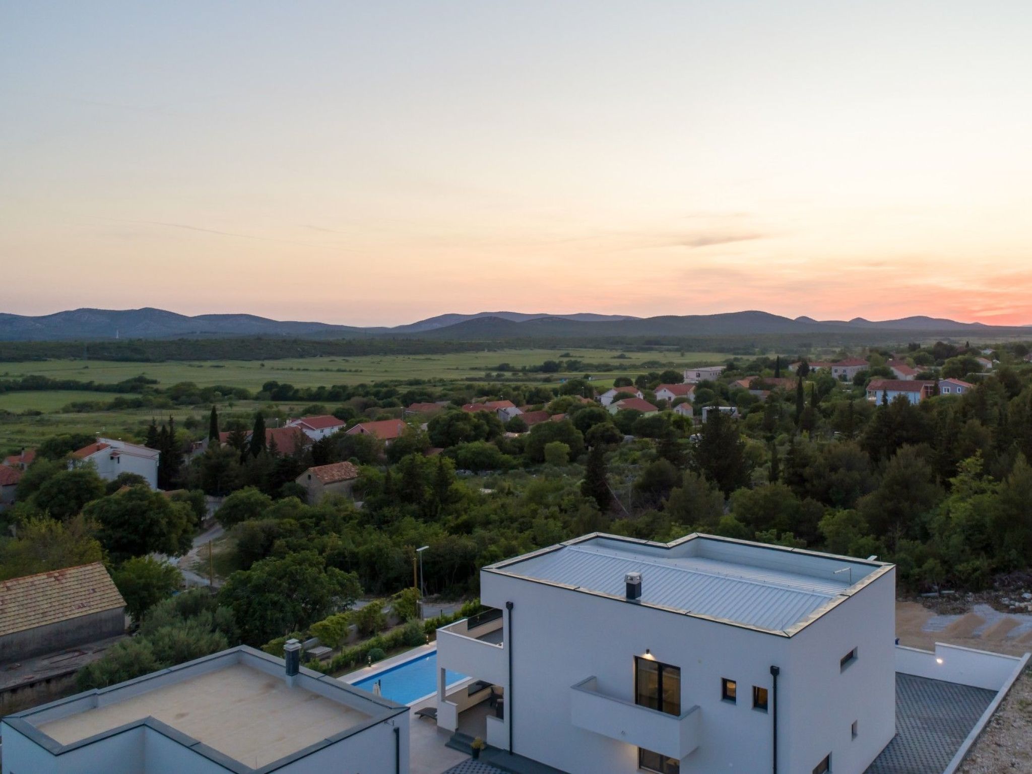 Villa Bura mit Pool und tollem Ausblick-Binnen
