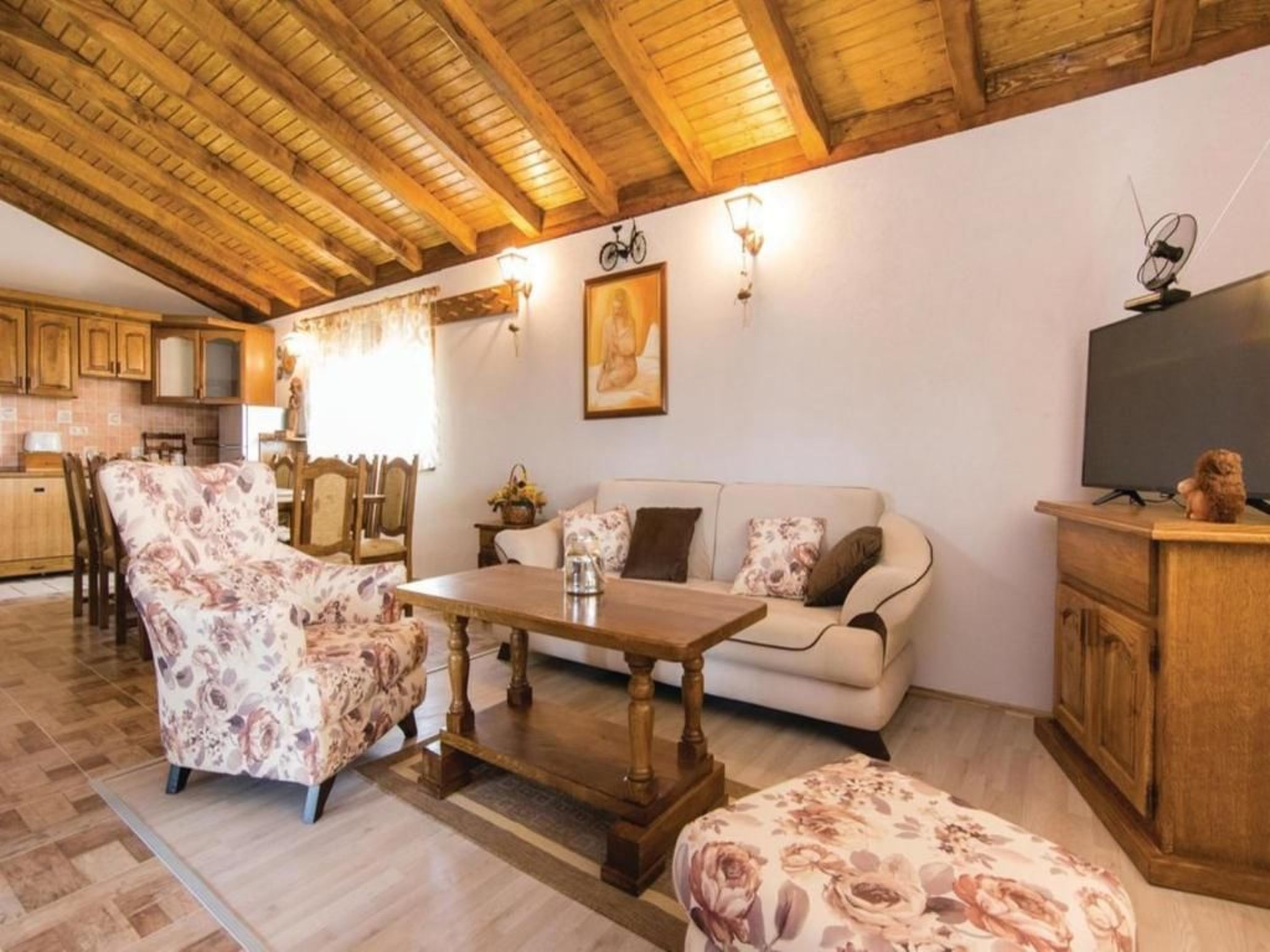 Anita 1 mit Pool-Image-tags.info