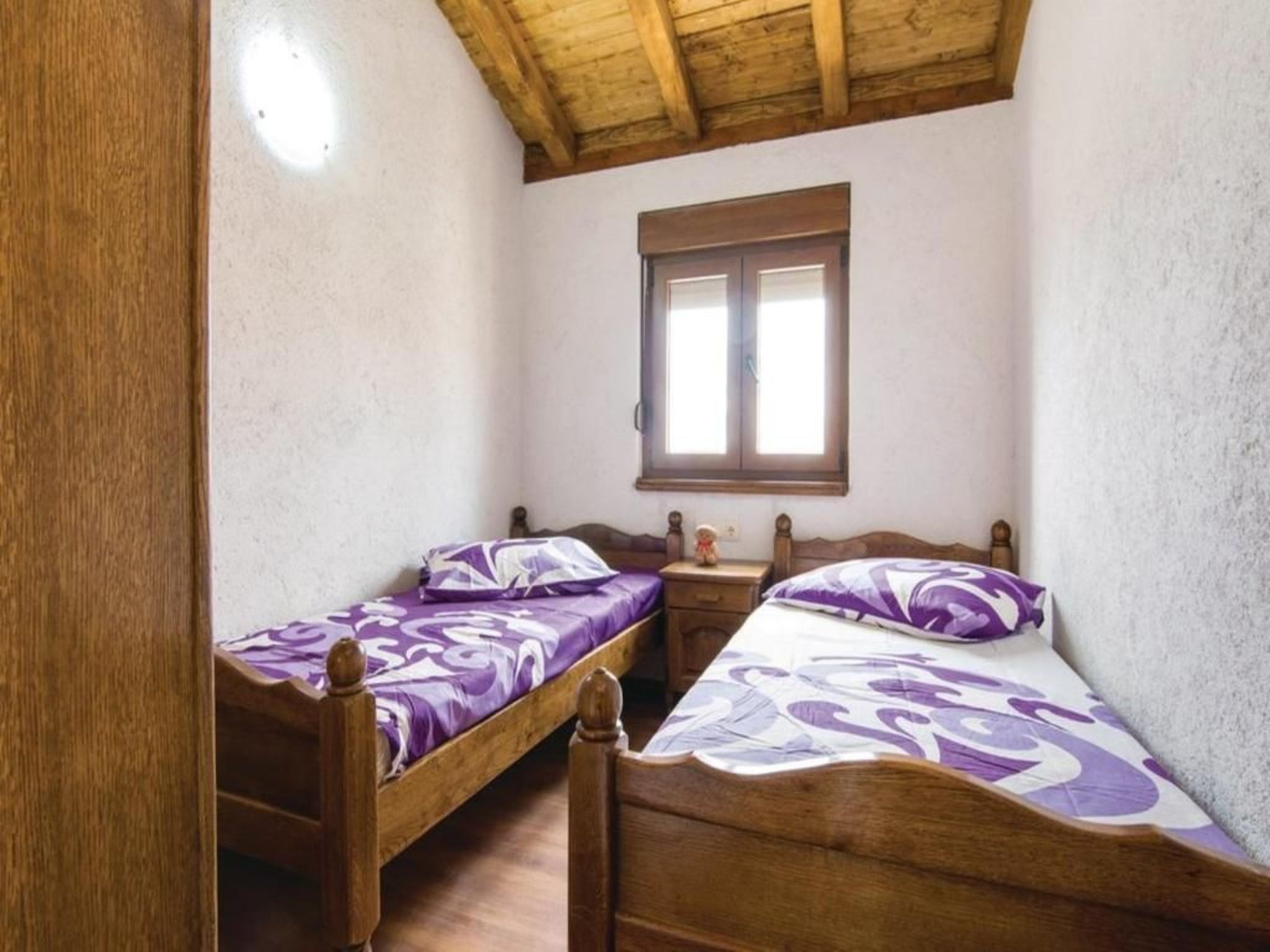 Anita 1 mit Pool-Image-tags.info