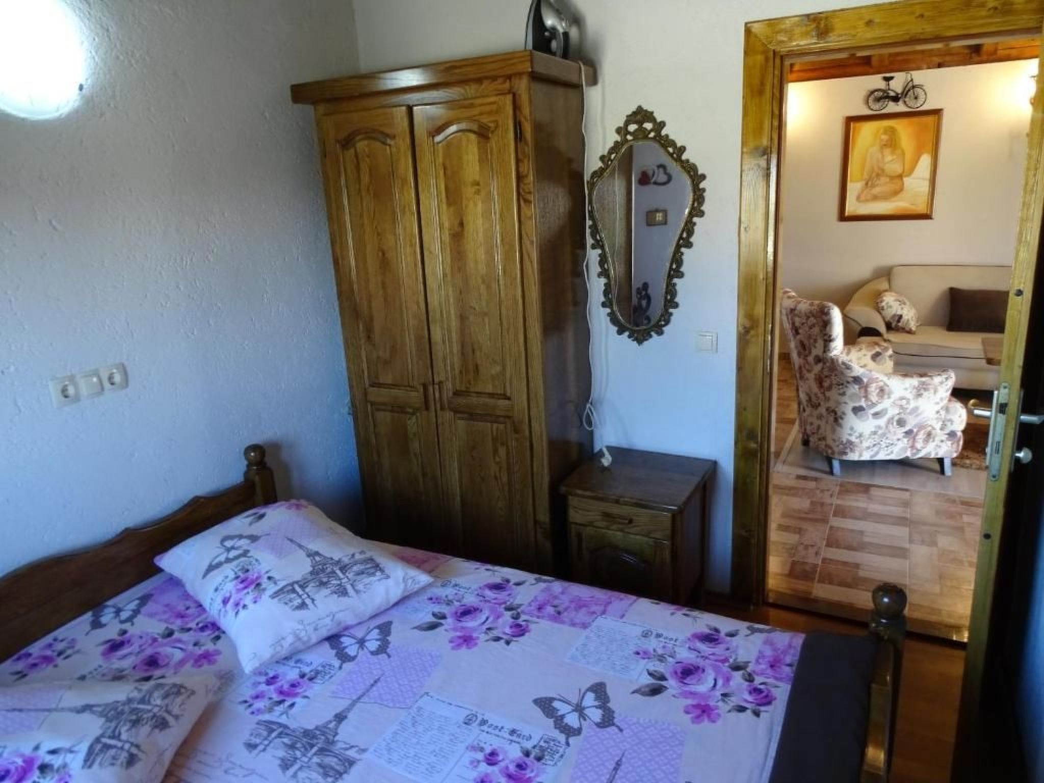 Anita 1 mit Pool-Image-tags.info