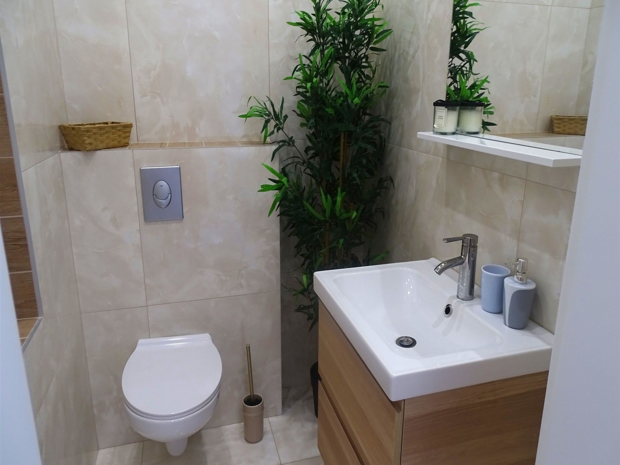 Parancin-Image-tags.info