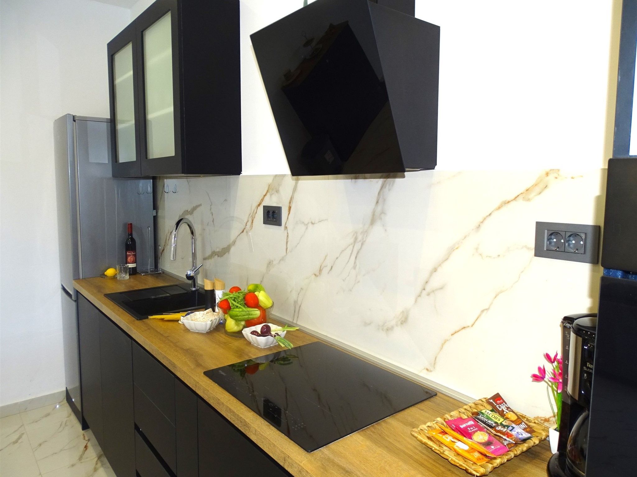 Parancin-Image-tags.info