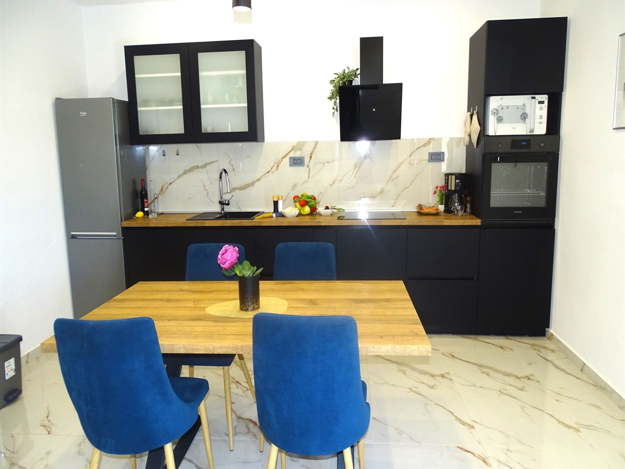 Parancin-Image-tags.info