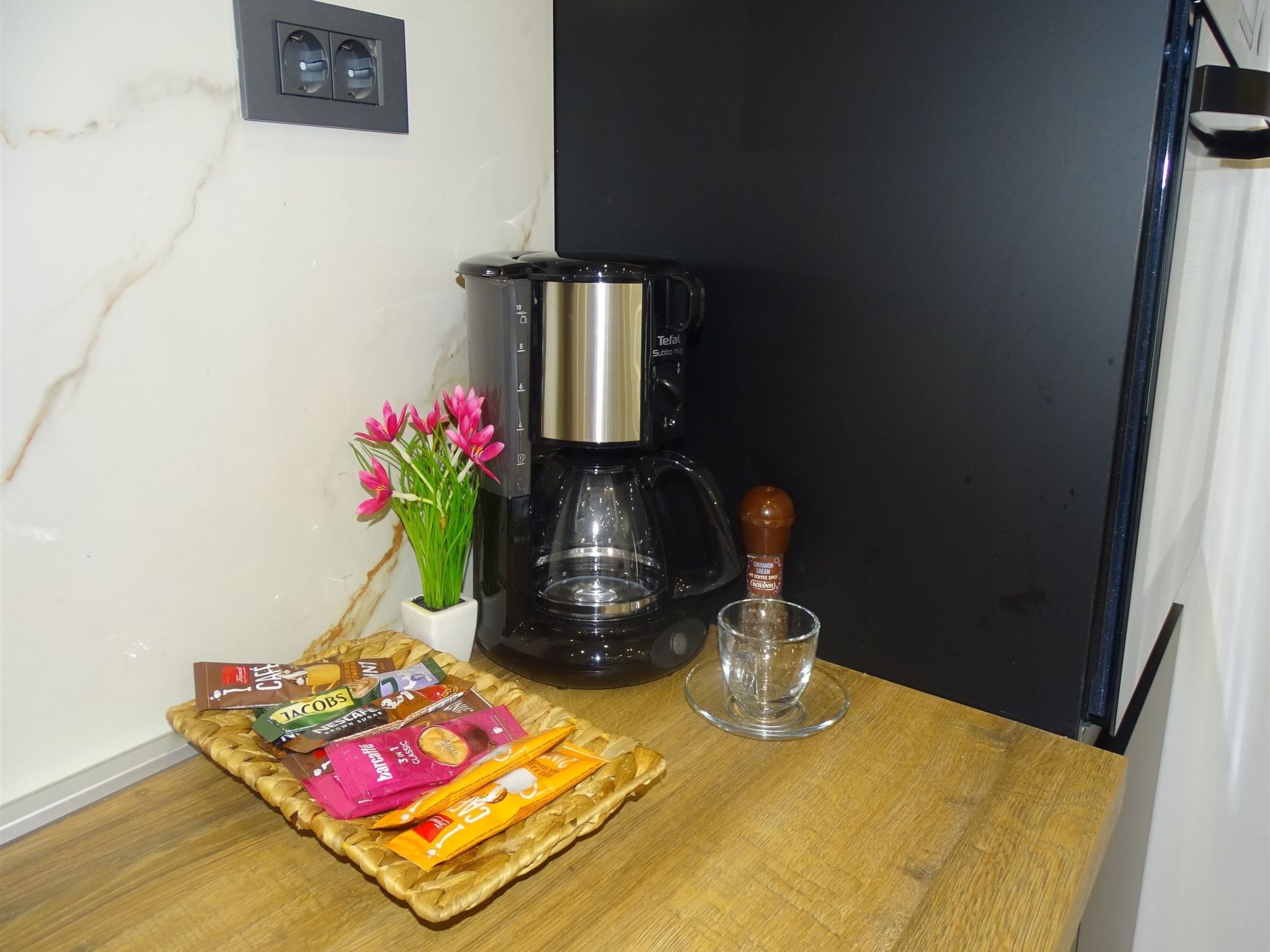 Parancin-Image-tags.info