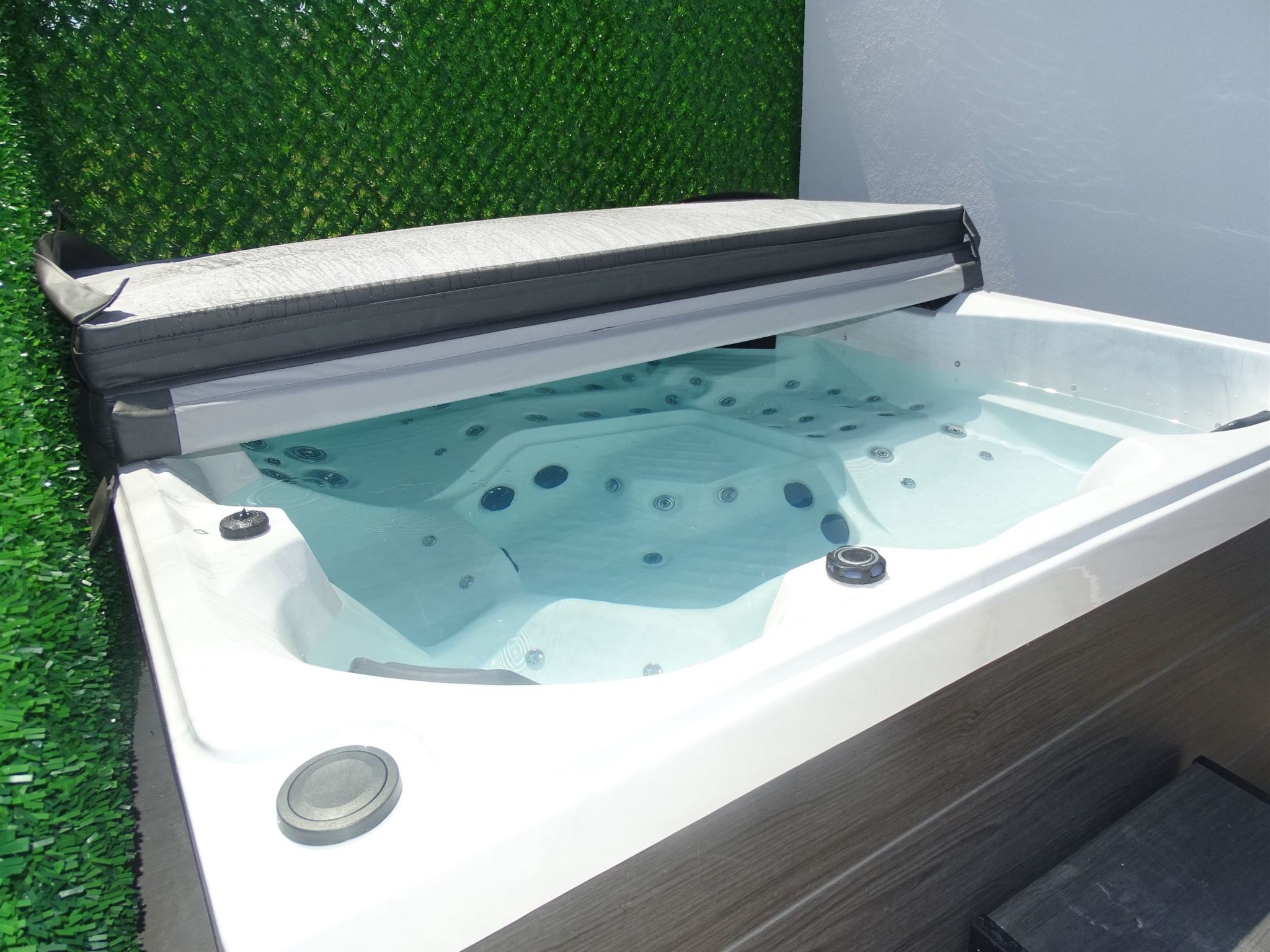 Parancin-Image-tags.info