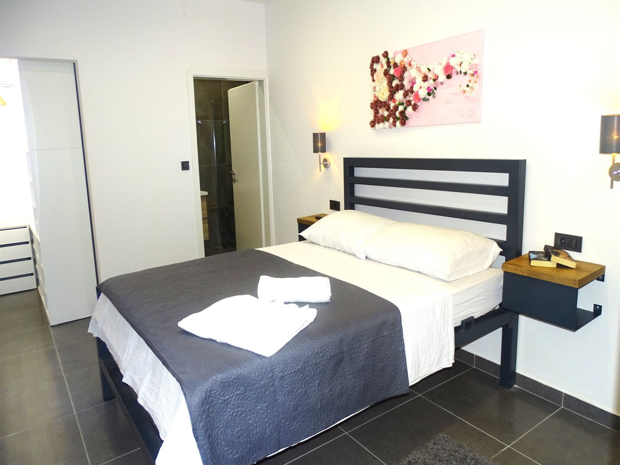 Parancin-Image-tags.info