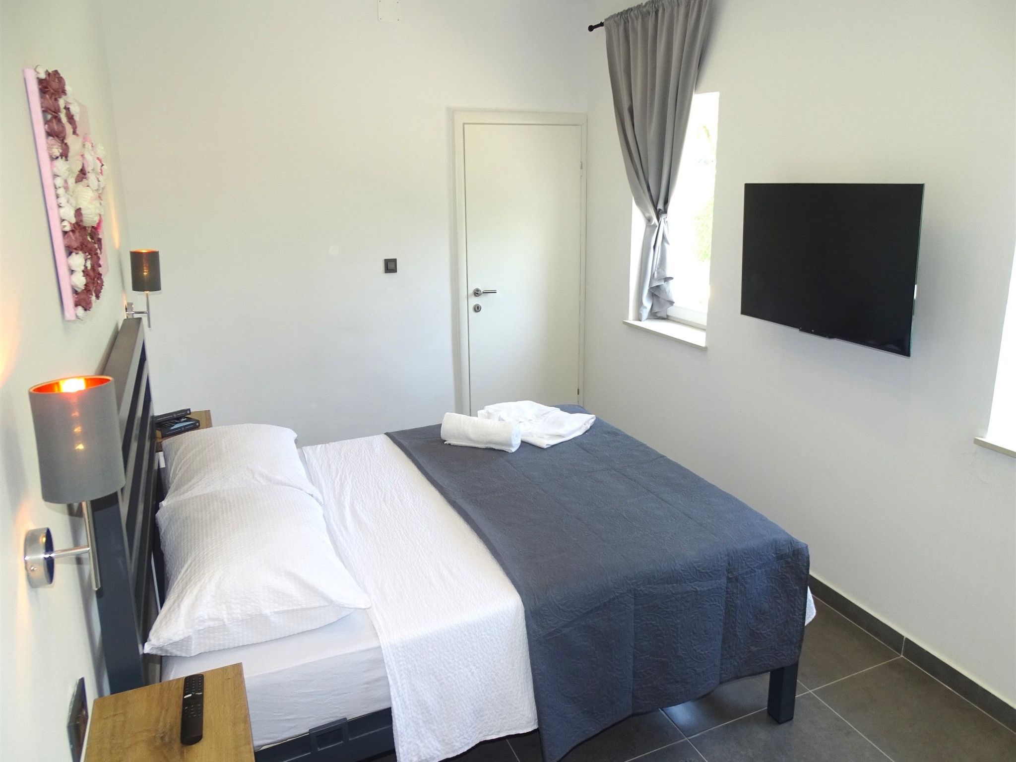 Parancin-Image-tags.info