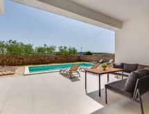Villa Vujuša: Luxe vrijstaand vakantiehuis met privézwembad, 13 km van zee - thumbnail 3