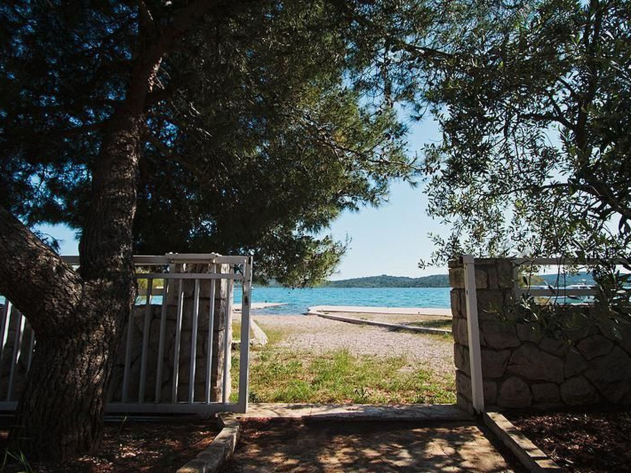 Direkt am Meer und Strand, mit großem Garten und Terrasse, hervorragend für Fam - Image-tags.info