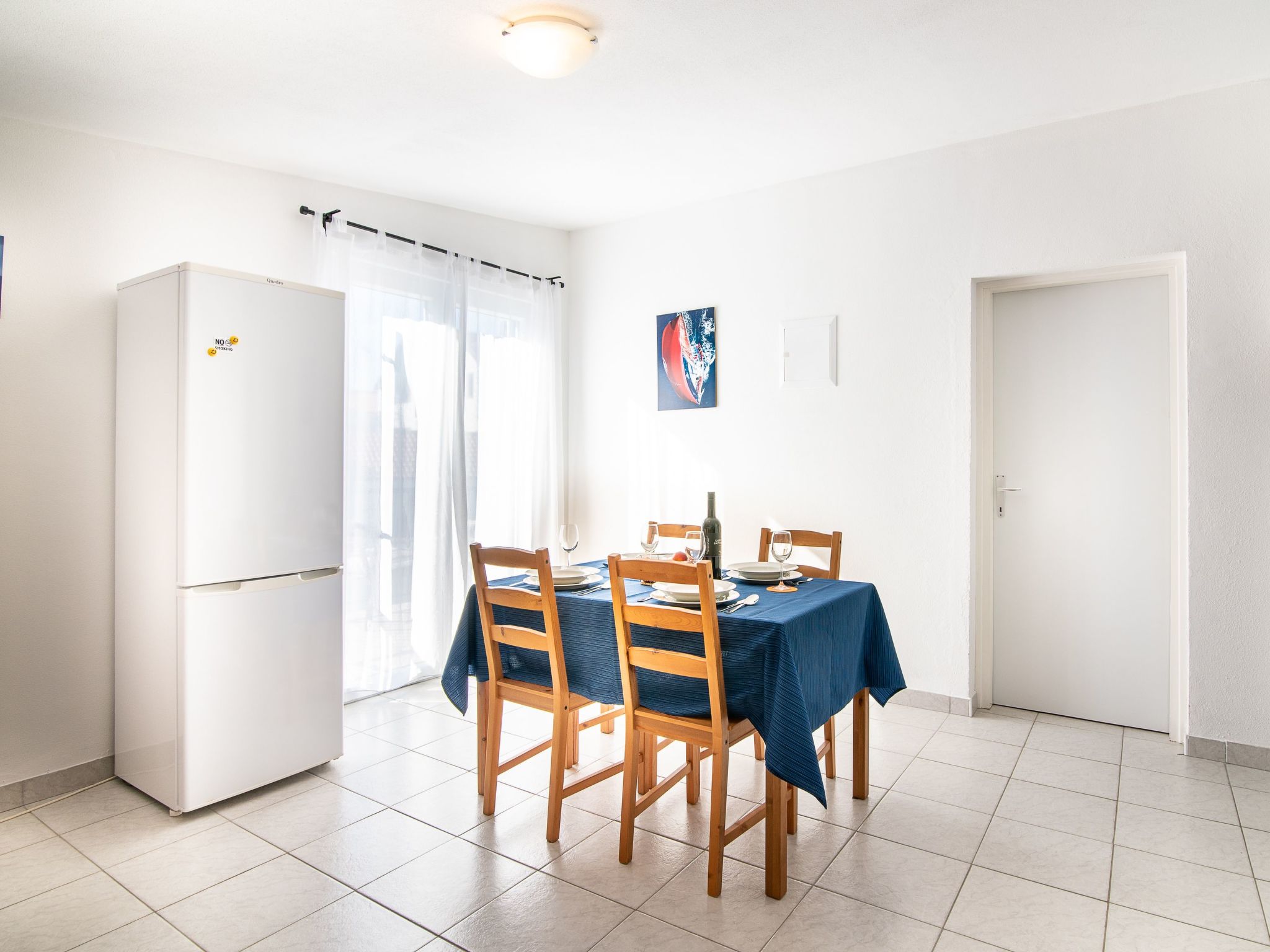 In Tisno mit Terrasse und Grill-Image-tags.info