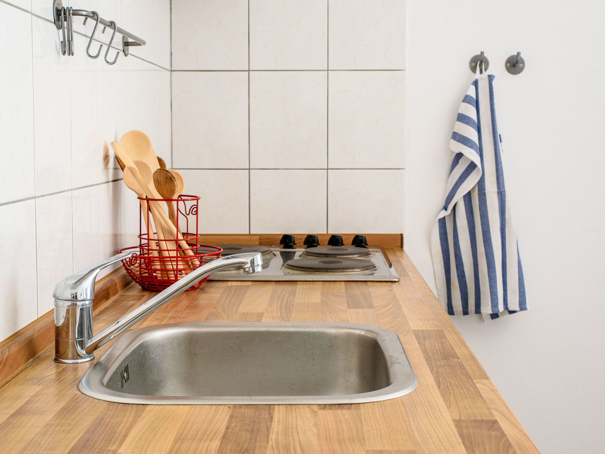 In Tisno mit Terrasse und Grill-Image-tags.info