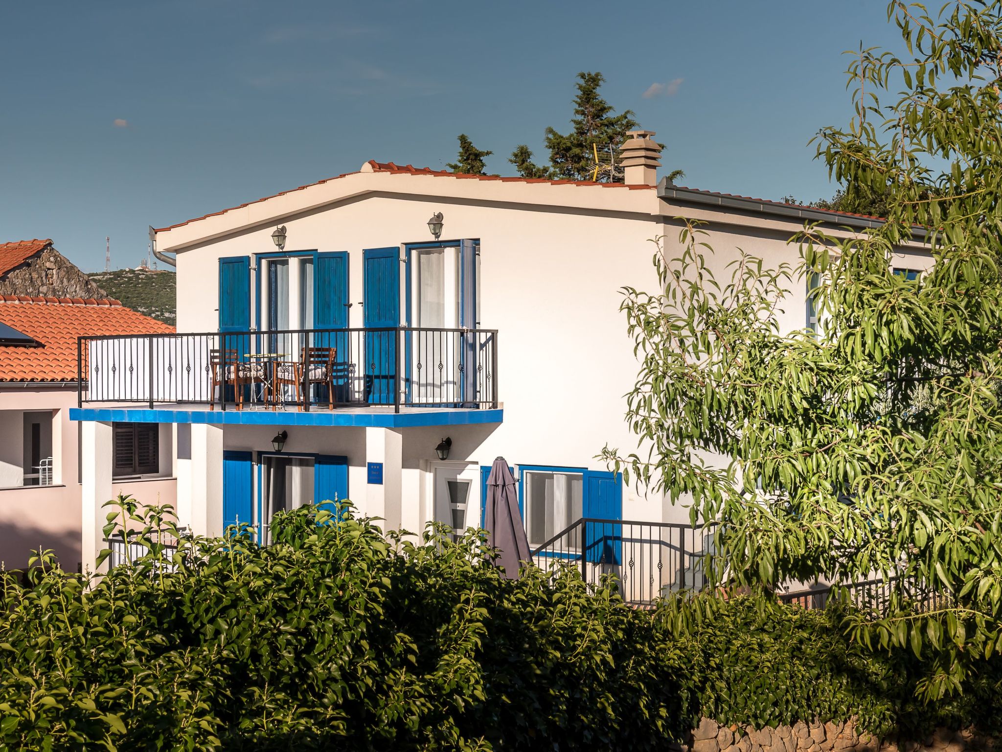 In Tisno mit Terrasse und Grill-Image-tags.info