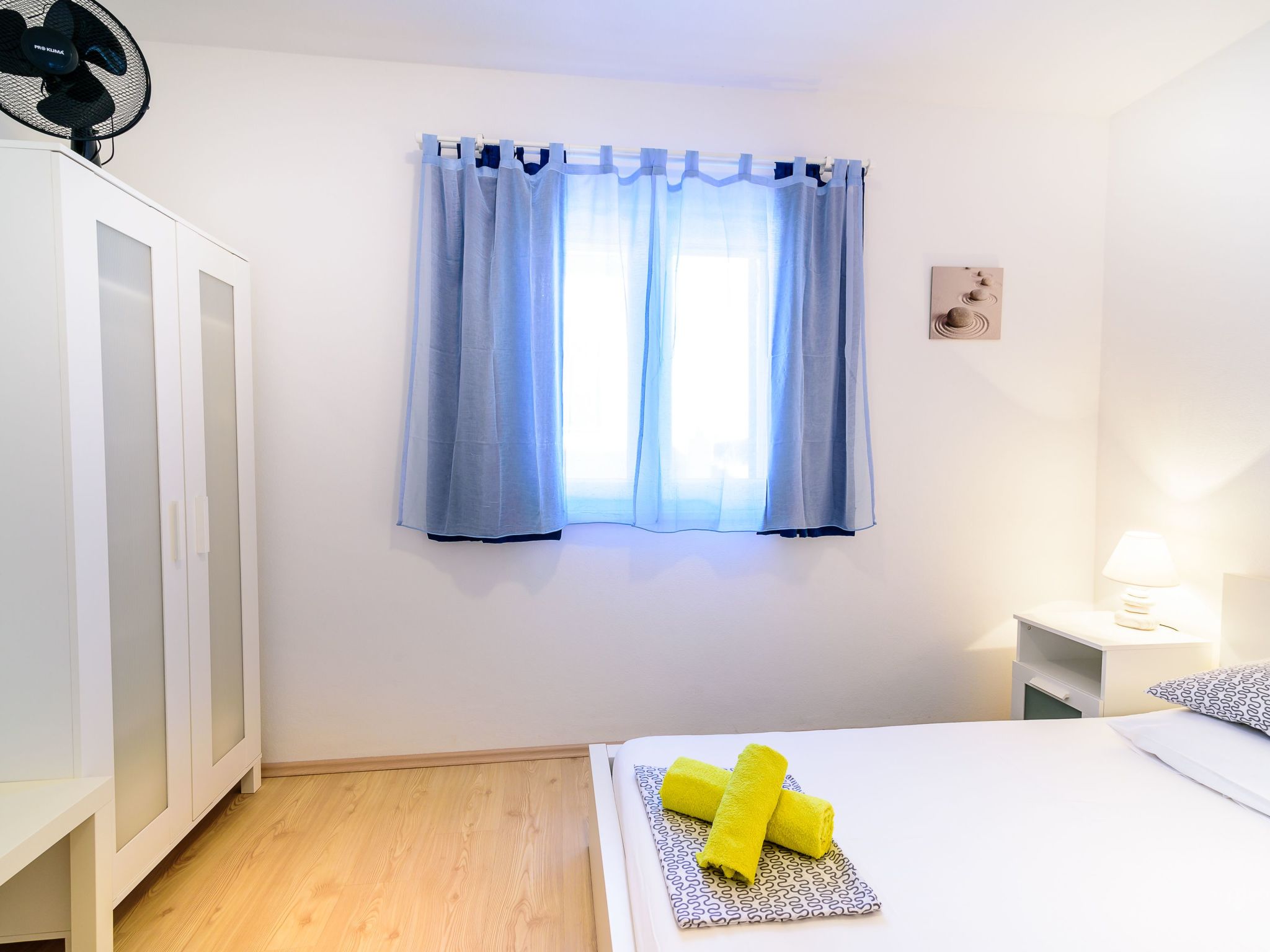 "Sunny Apartmen" direkt am Strand-Image-tags.info