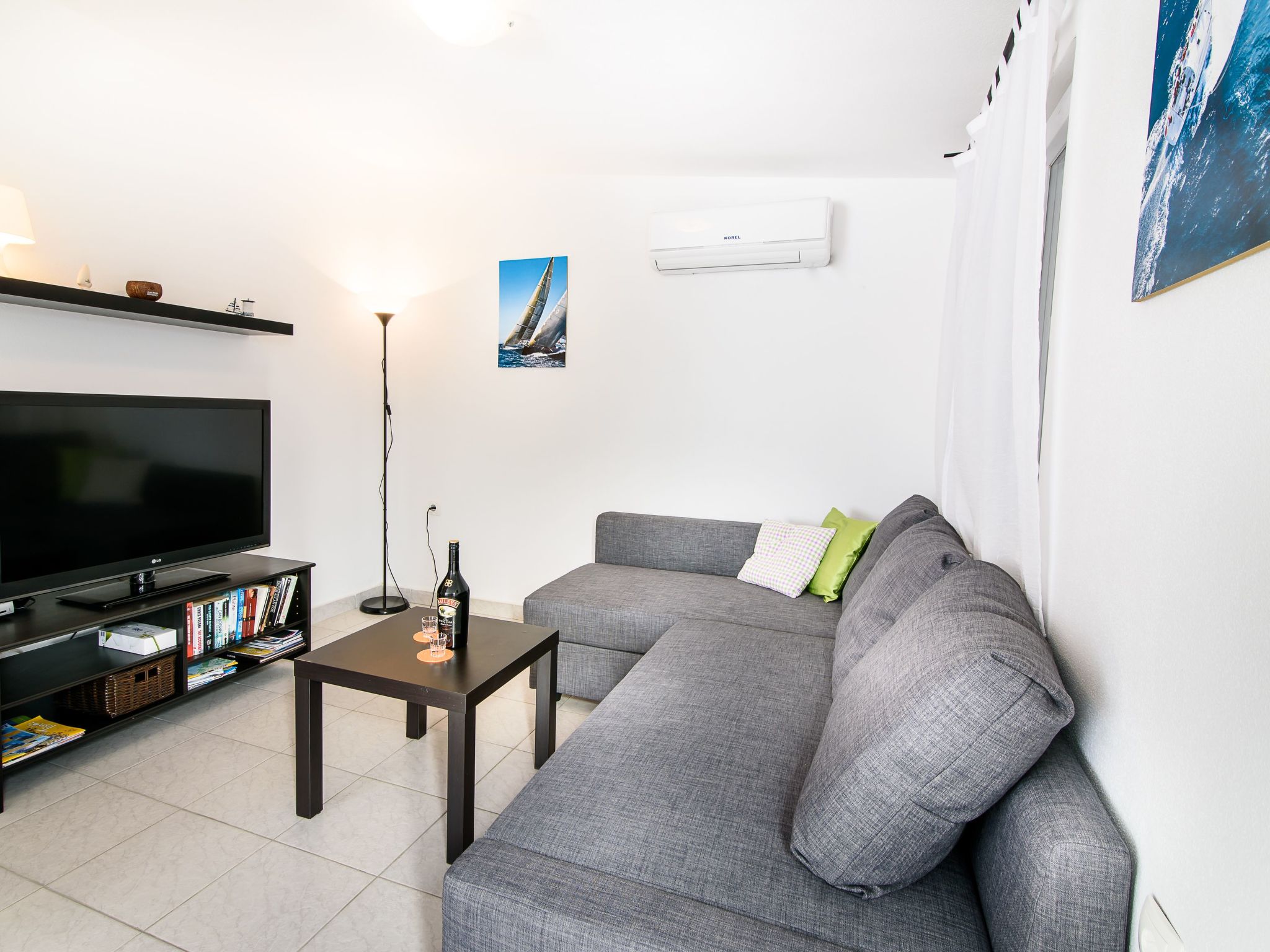 "Sunny Apartmen" direkt am Strand-Image-tags.info