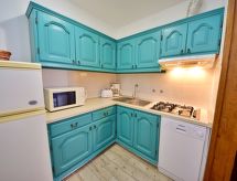 Ivamar: Gezellig appartement aan zee in Betina, Murter, voor 6 personen - thumbnail 5