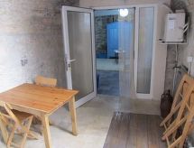 Sfeervol appartement op 60 meter van zee in Betina, Murter - thumbnail 2