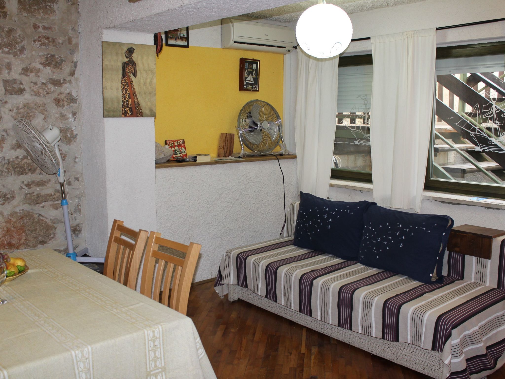 Lieber Himell 1-Binnen