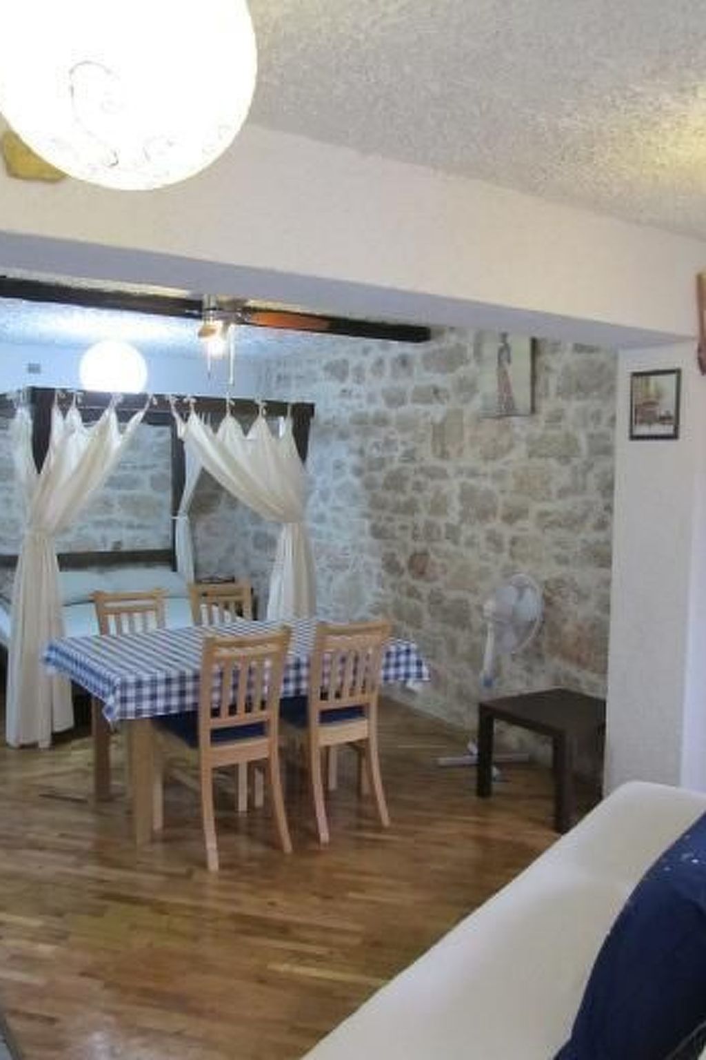 Lieber Himell 1-Binnen