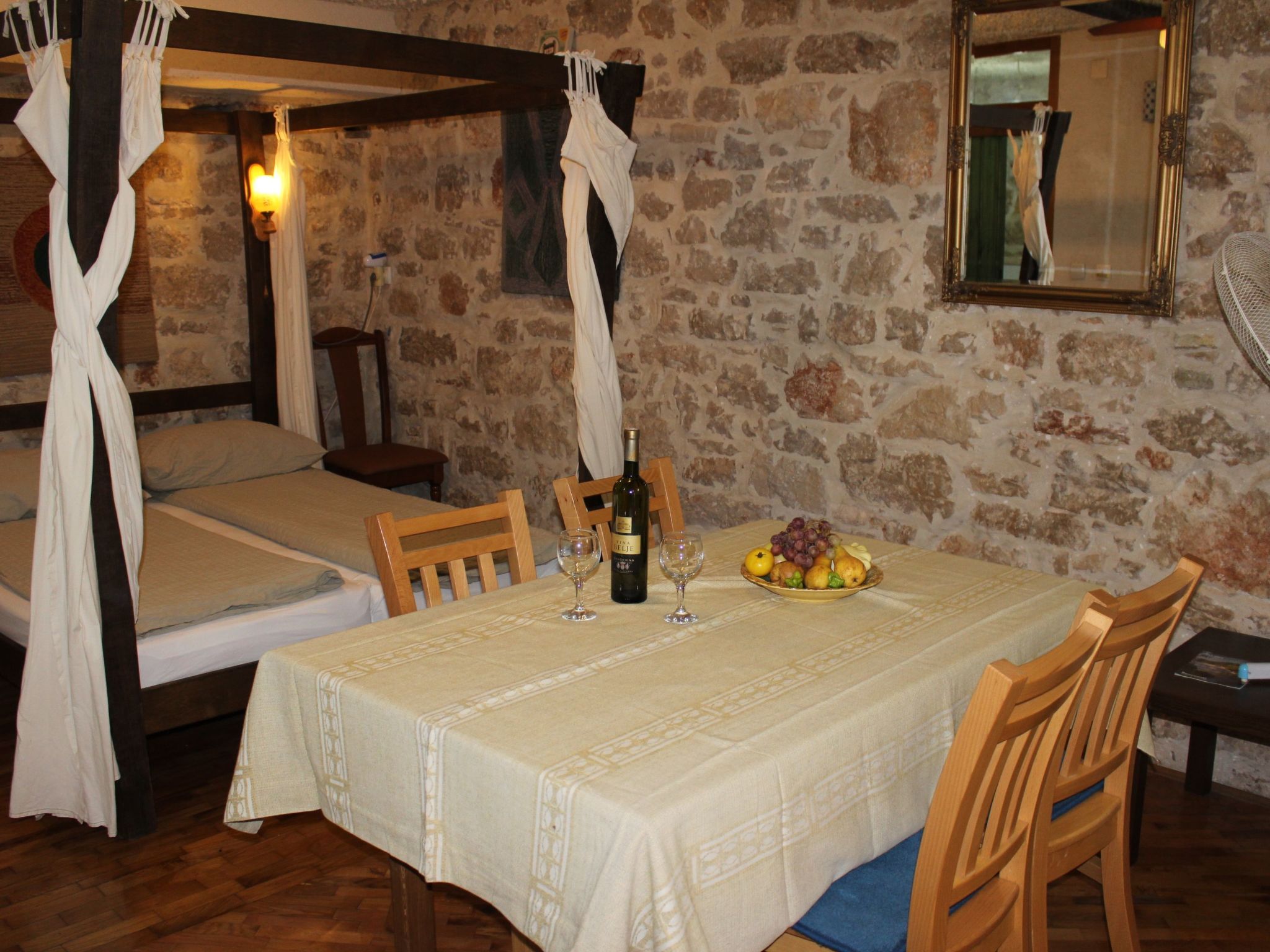 Lieber Himell 1-Binnen