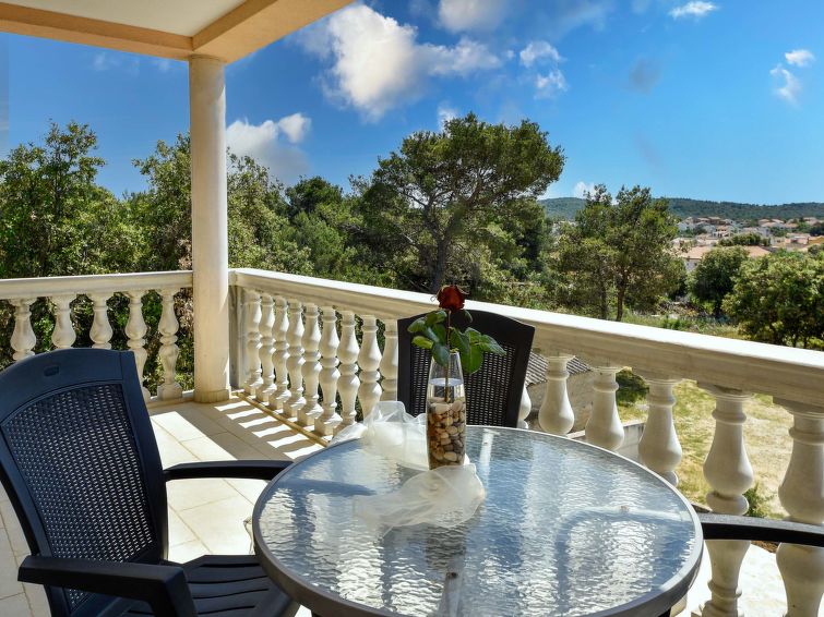 Search and Stay destination Jezera, Šibensko-kninska županija - Croatia from AU$ 119. Milin