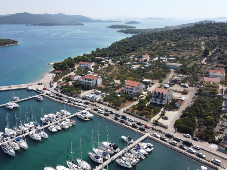 Search and Stay destination Jezera, Šibensko-kninska županija - Croatia from AU$ 95. Milin