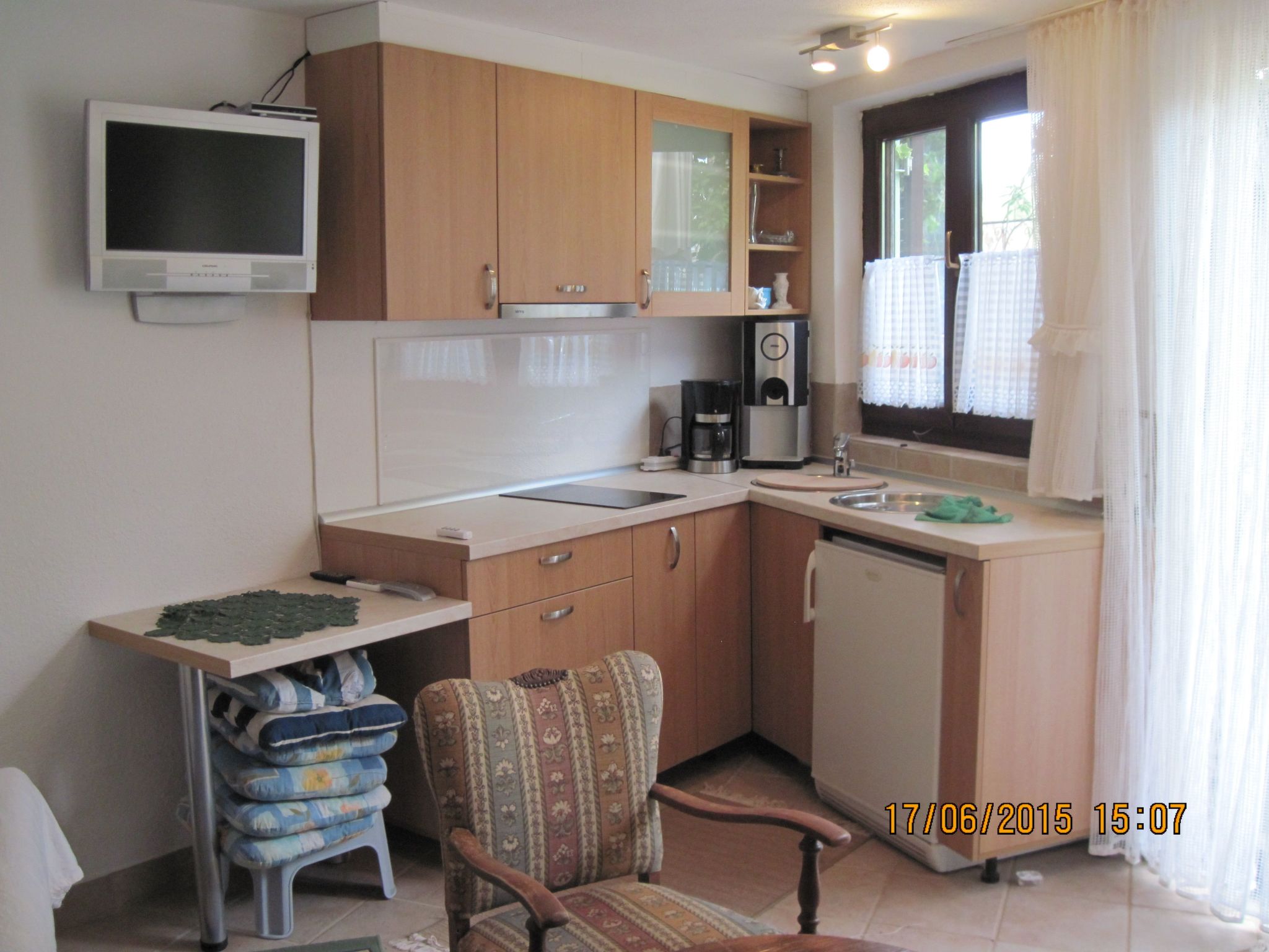 Vakantiehuis met omheinde tuin in Murter/Jezera (Kroatië) 1 hond is welkom