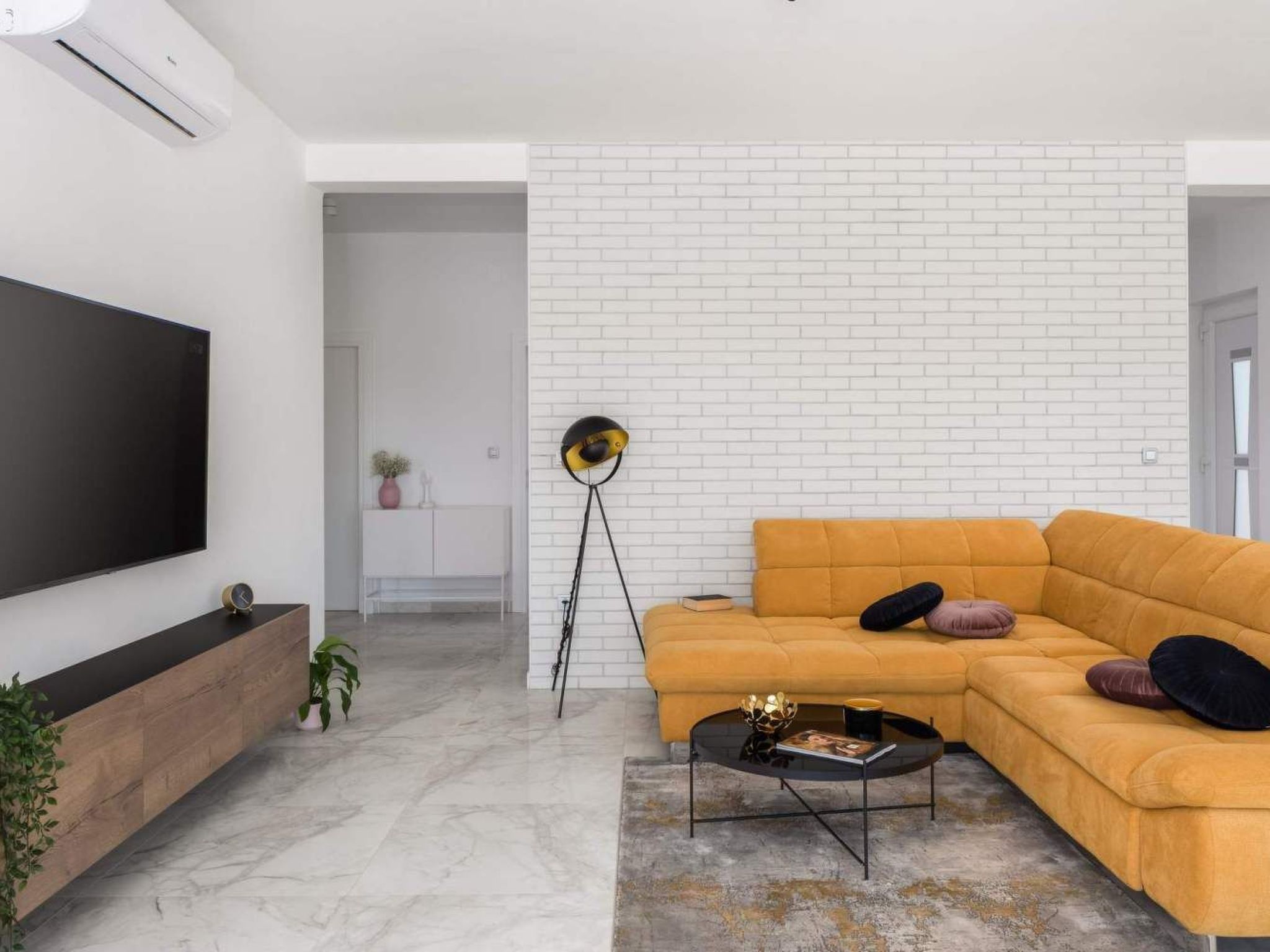 Villa Millenium-Drinnen