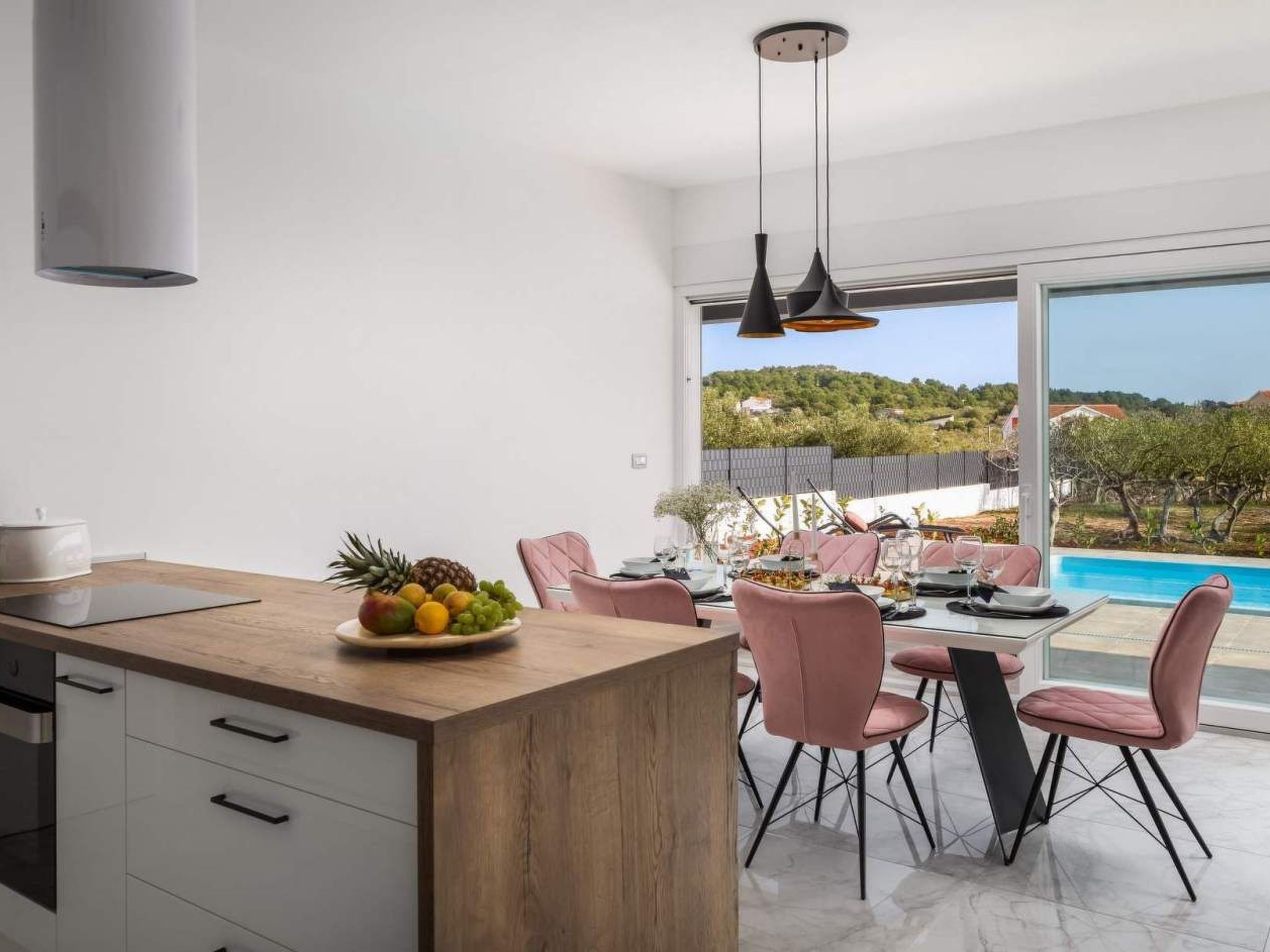 Villa Millenium-Drinnen