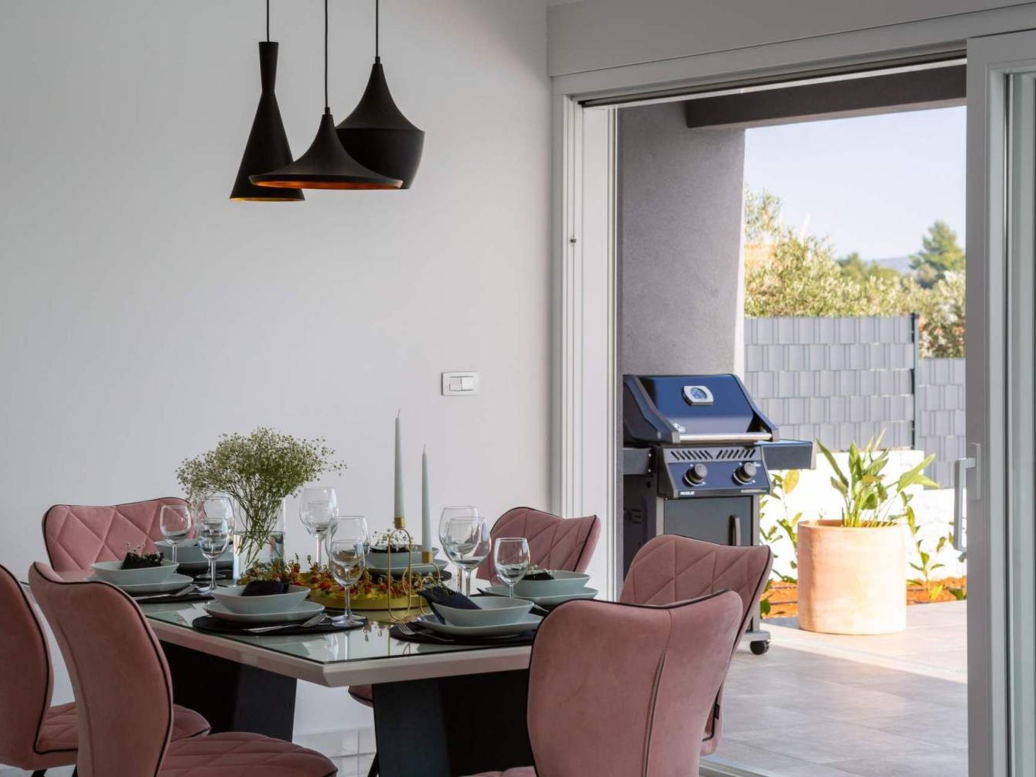 Villa Millenium-Drinnen