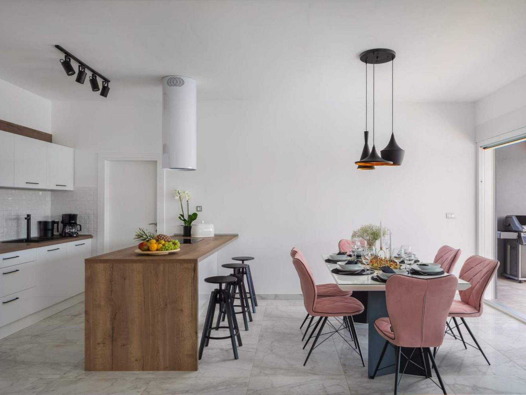 Villa Millenium-Drinnen