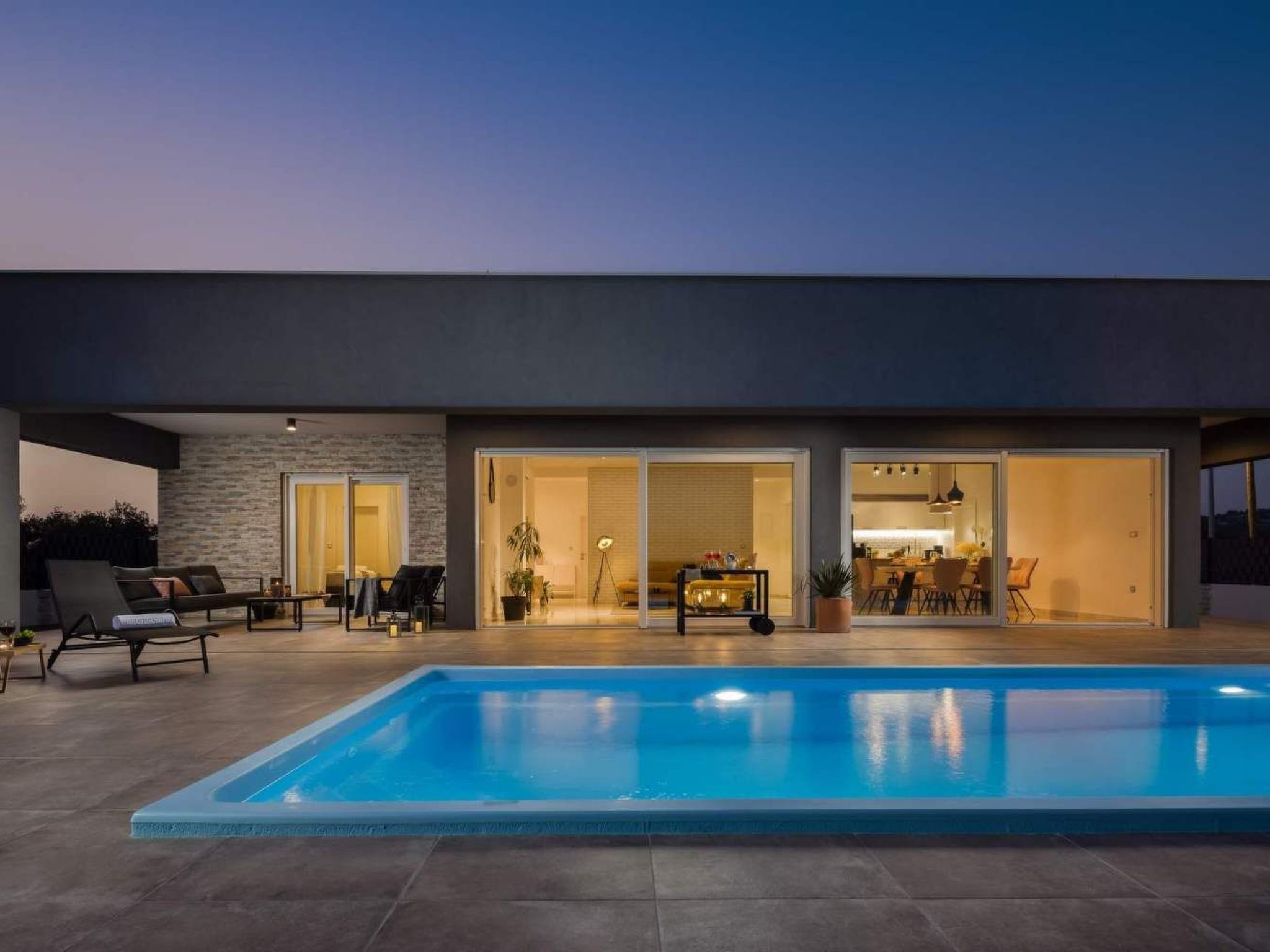 Villa Millenium-Drinnen