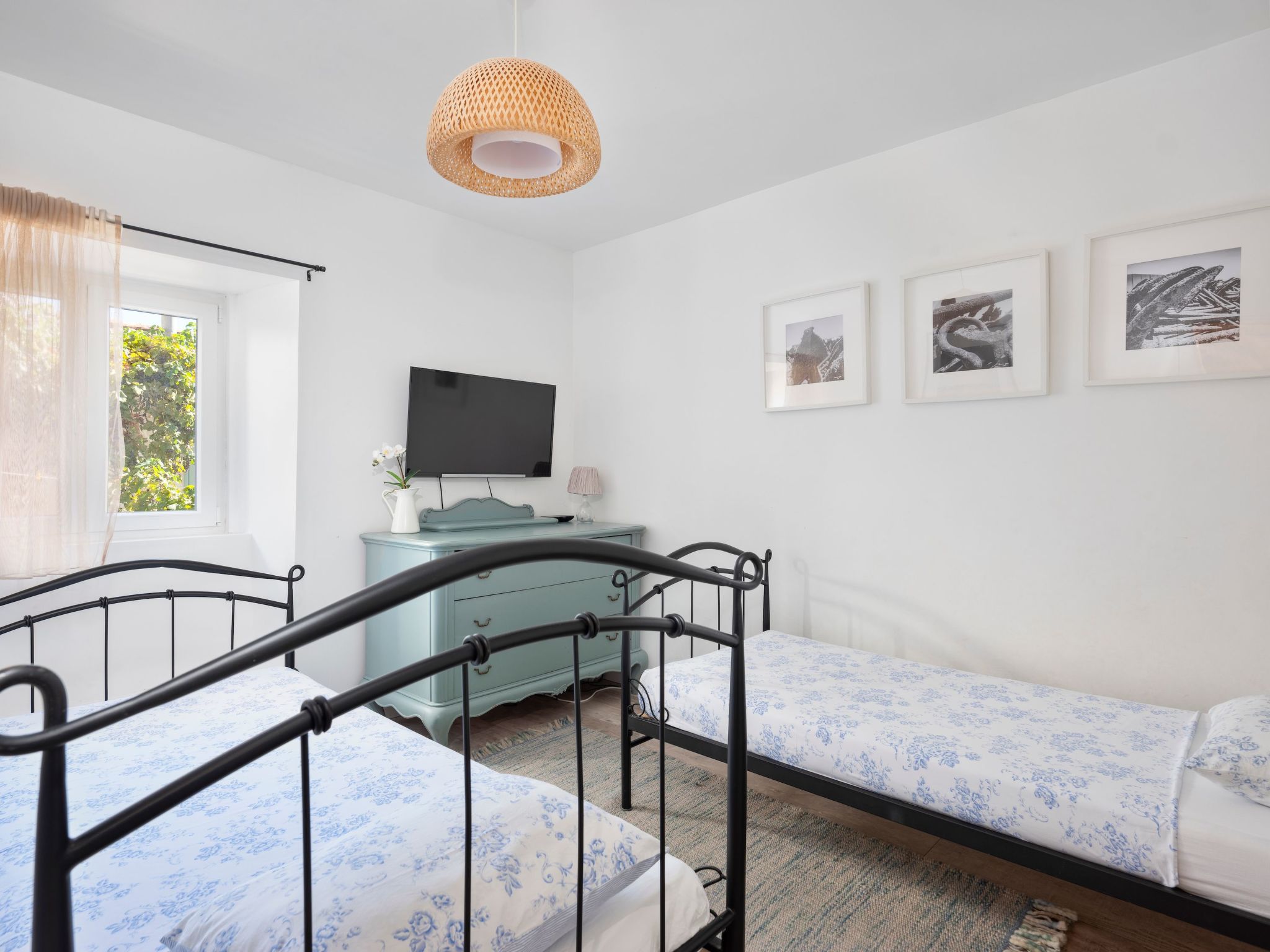 "Hanna" mit Blick auf das Wasser-Binnen