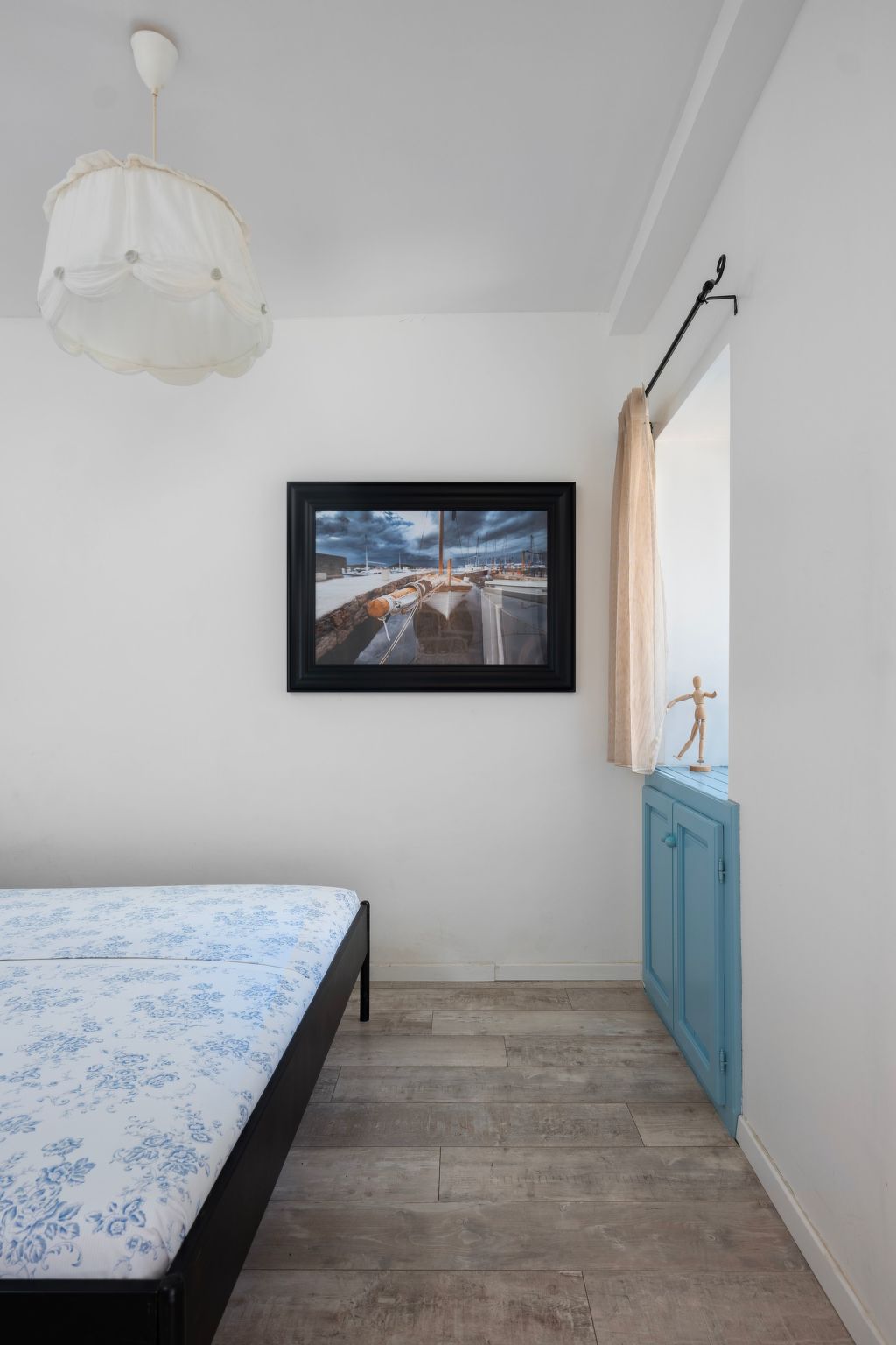 "Hanna" mit Blick auf das Wasser-Binnen