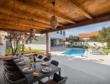 Villa Lumino: Luxe vrijstaande villa aan zee in Dragišina, 5 slaapkamers - thumbnail 3
