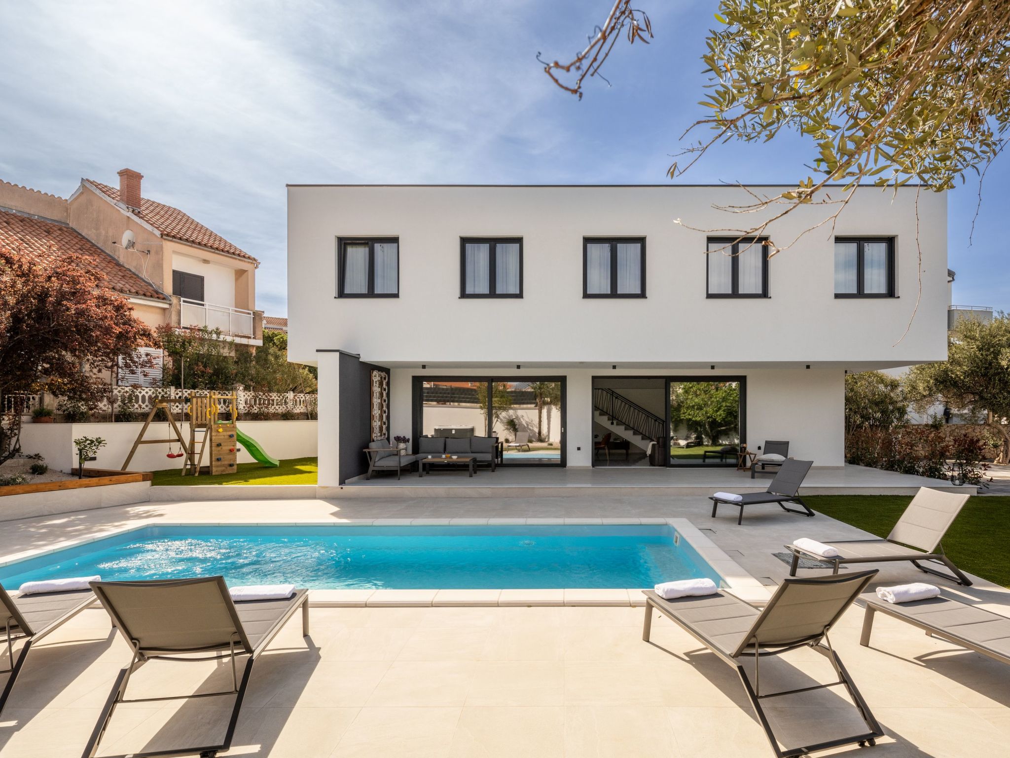 Villa Lumino-Image-tags.info