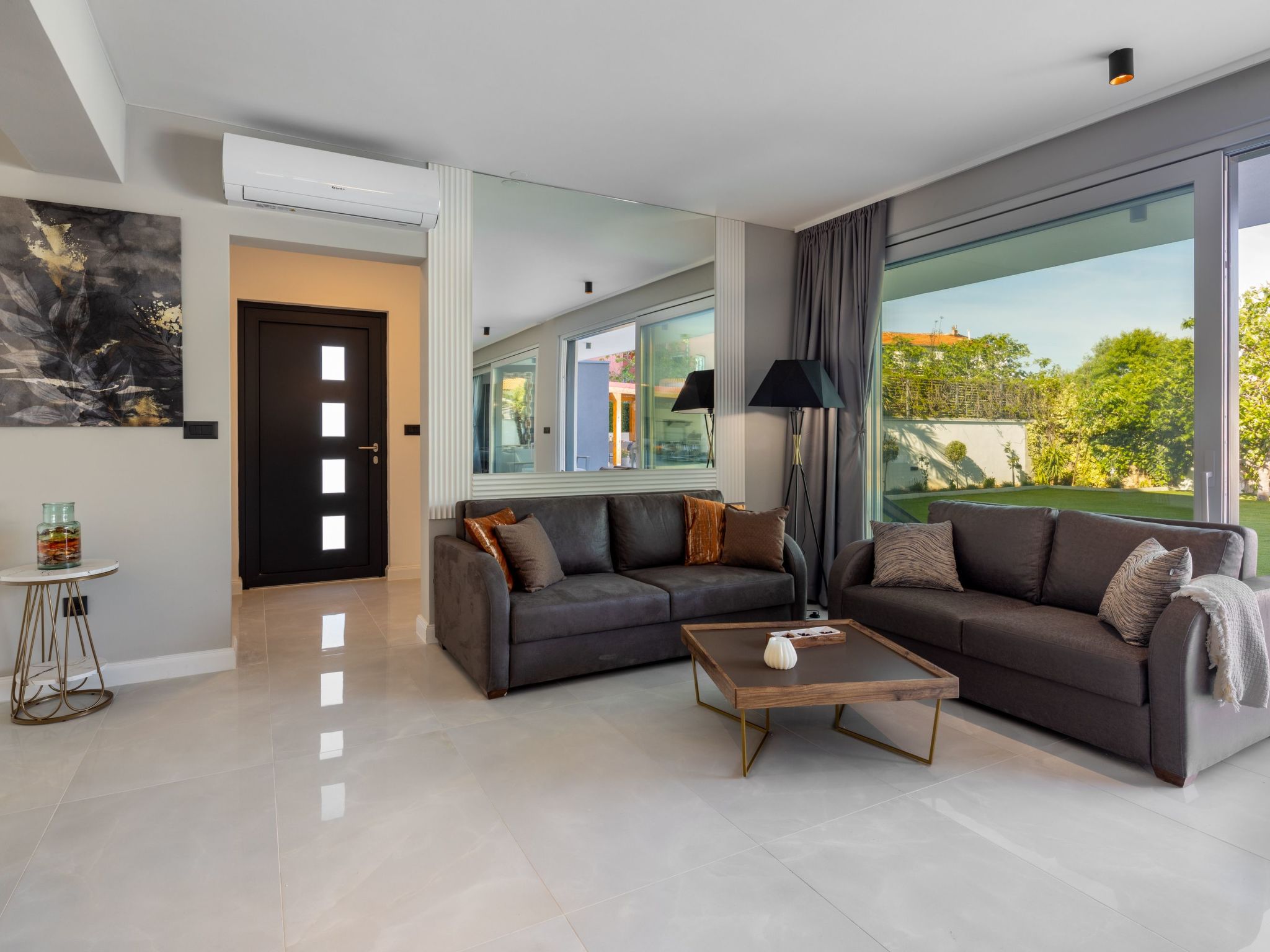 Villa Lumino-Image-tags.info